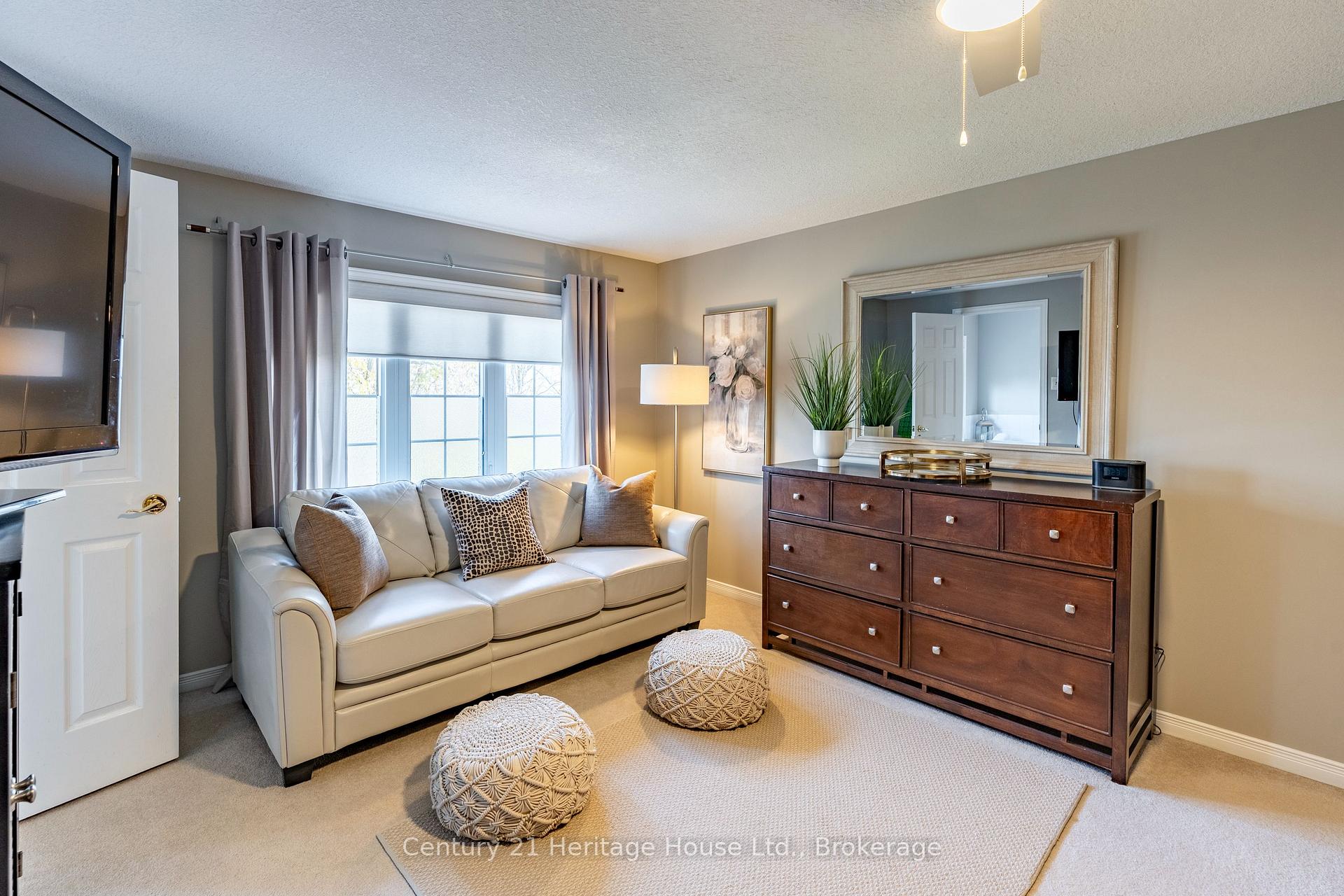 Photo 16 of Unit 6, 460 Woolwich Street, Waterloo — HOMEH