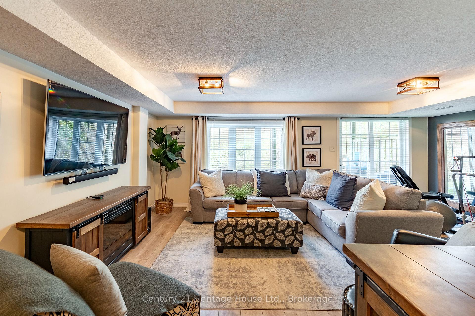 Photo 29 of Unit 6, 460 Woolwich Street, Waterloo — HOMEH