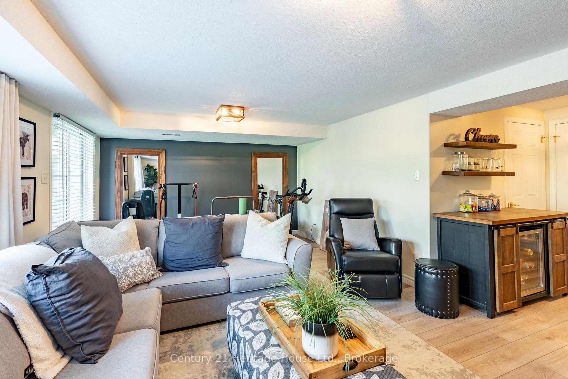 Photo 32 of Unit 6, 460 Woolwich Street, Waterloo — HOMEH