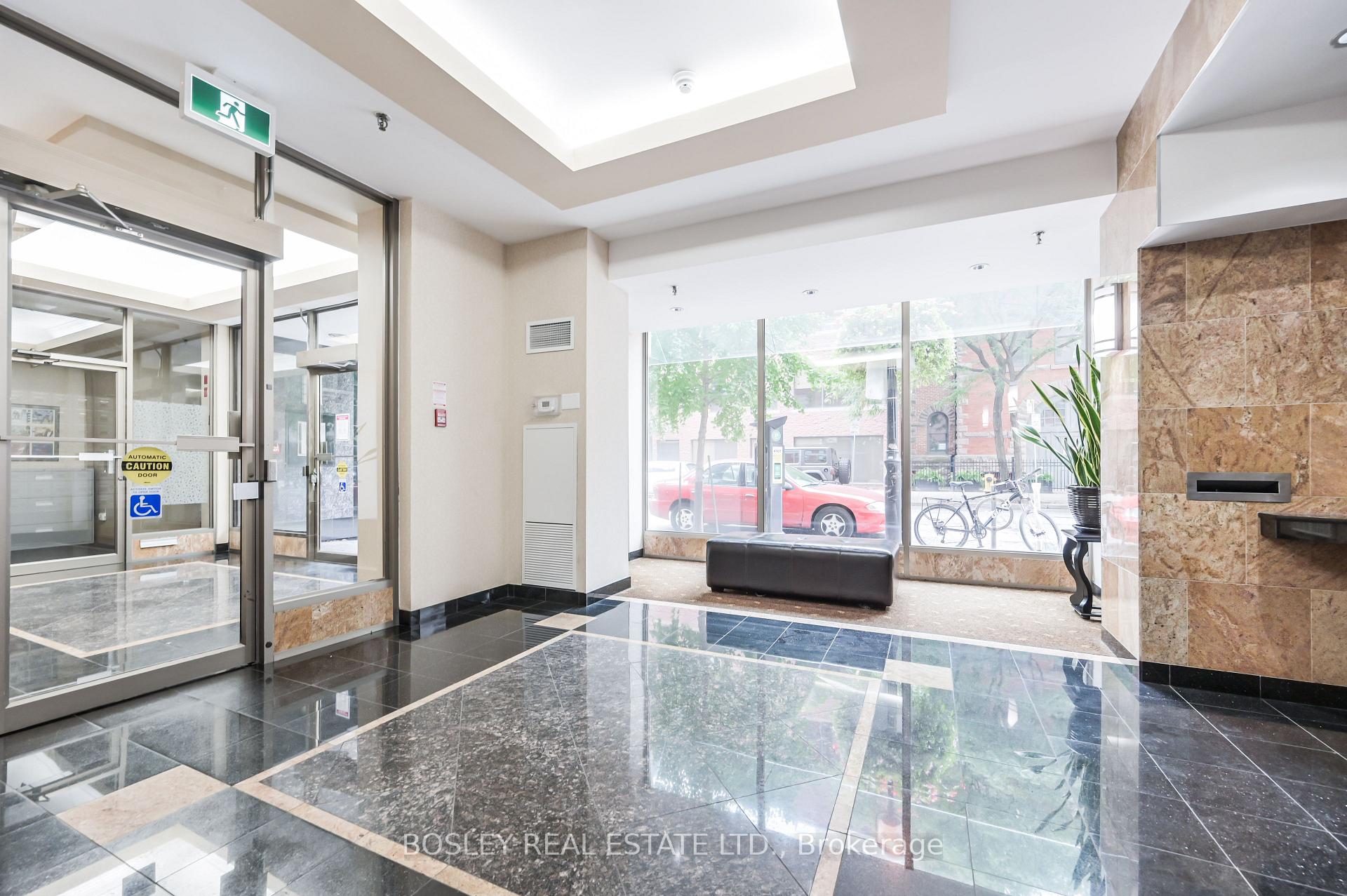 Photo 10 of Unit 702, 95 Lombard Street, Toronto, Church-Yonge Corridor — HOMEH