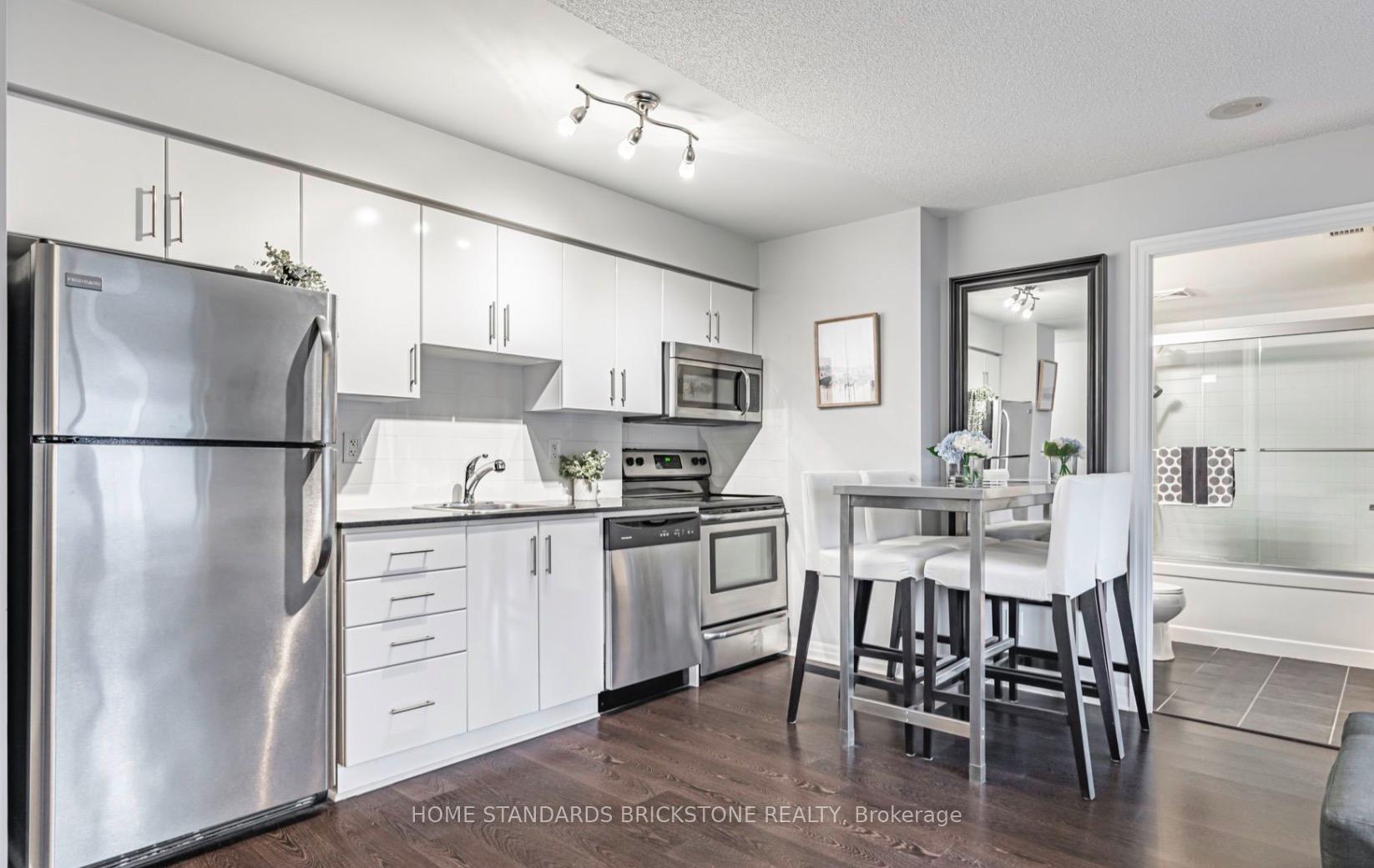 Photo 6 of Unit 301, 30 Herons Hill Way, North York, Henry Farm — HOMEH