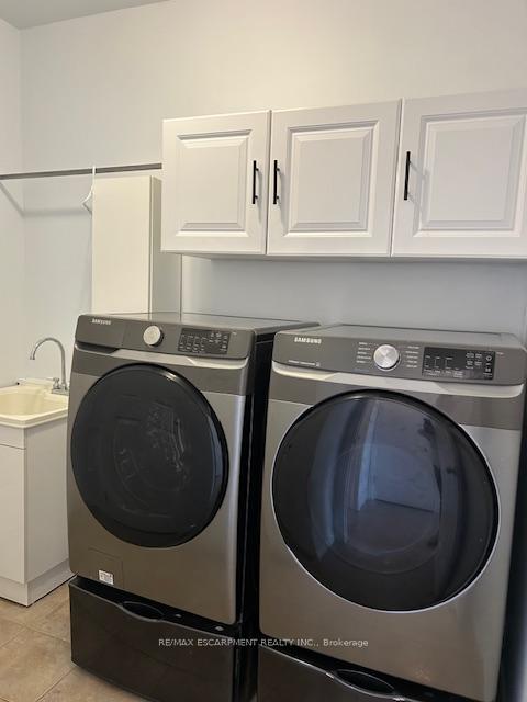 Photo 2 of Unit 37, 99 Panabaker Drive, Hamilton, Ancaster — HOMEH