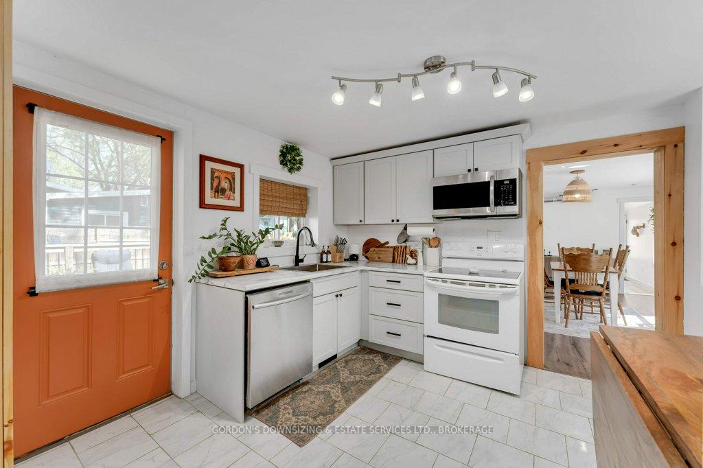 Photo 11 of 259 Stone Street N, Gananoque — HOMEH