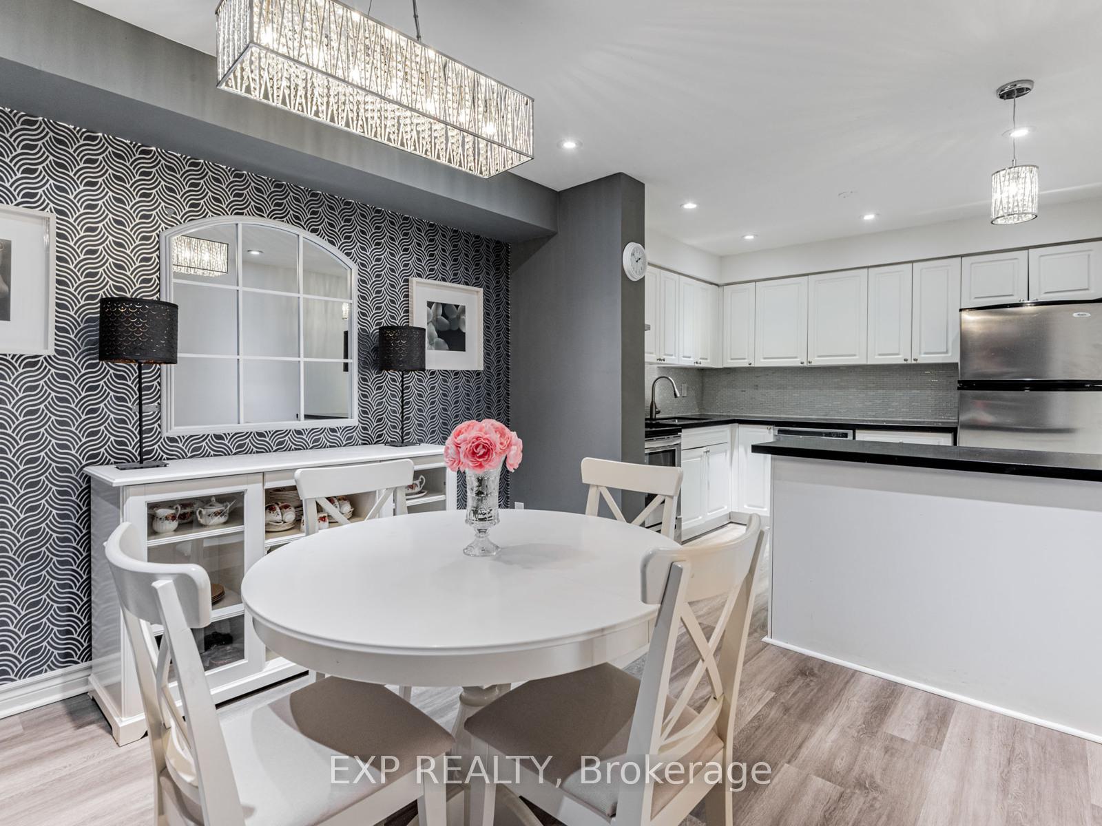 Photo 11 of Unit 117, 219 Milestone Crescent, Aurora, Aurora Village — HOMEH