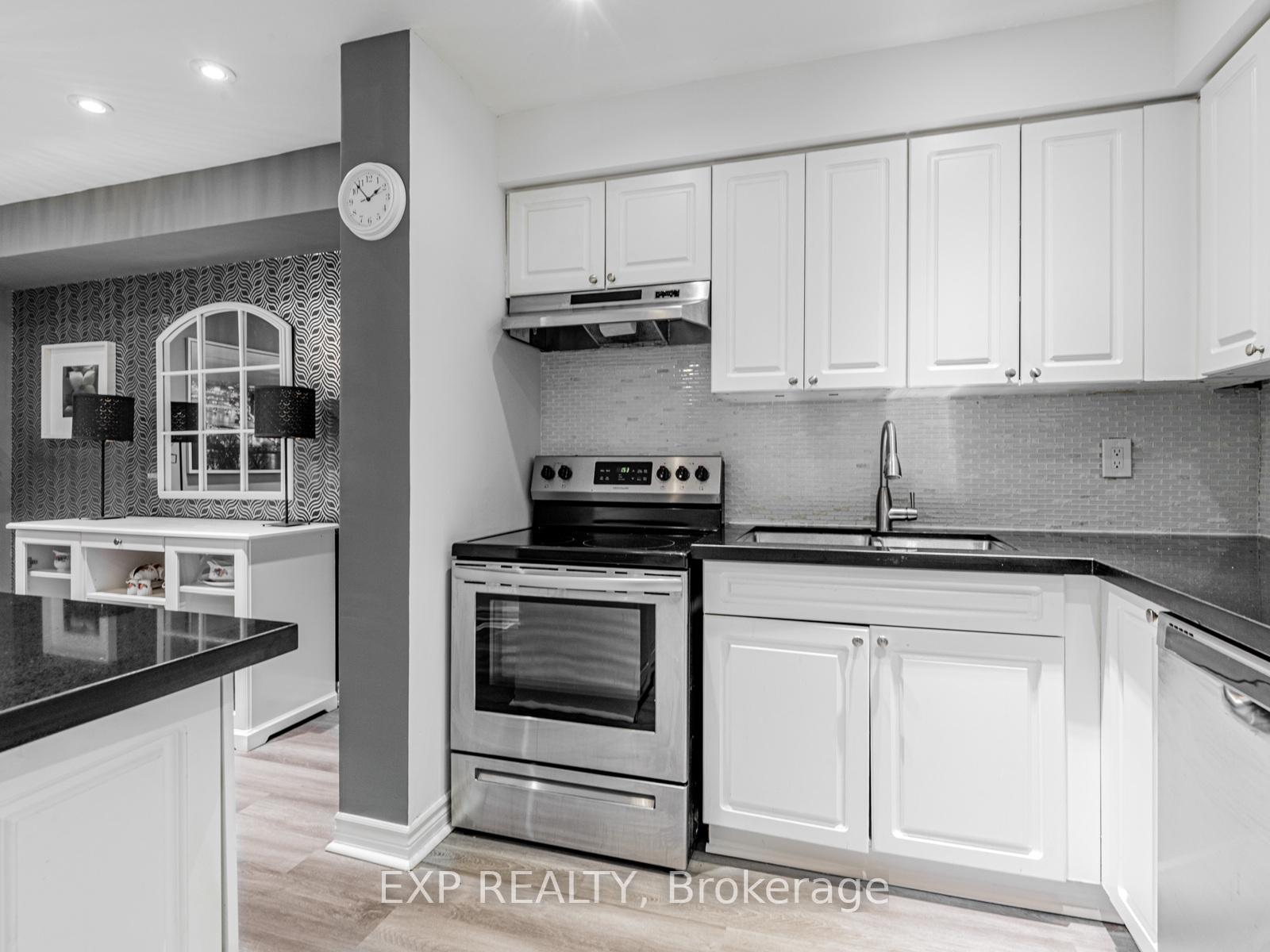 Photo 16 of Unit 117, 219 Milestone Crescent, Aurora, Aurora Village — HOMEH