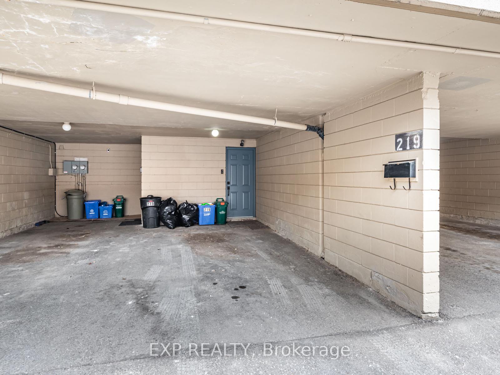 Photo 28 of Unit 117, 219 Milestone Crescent, Aurora, Aurora Village — HOMEH