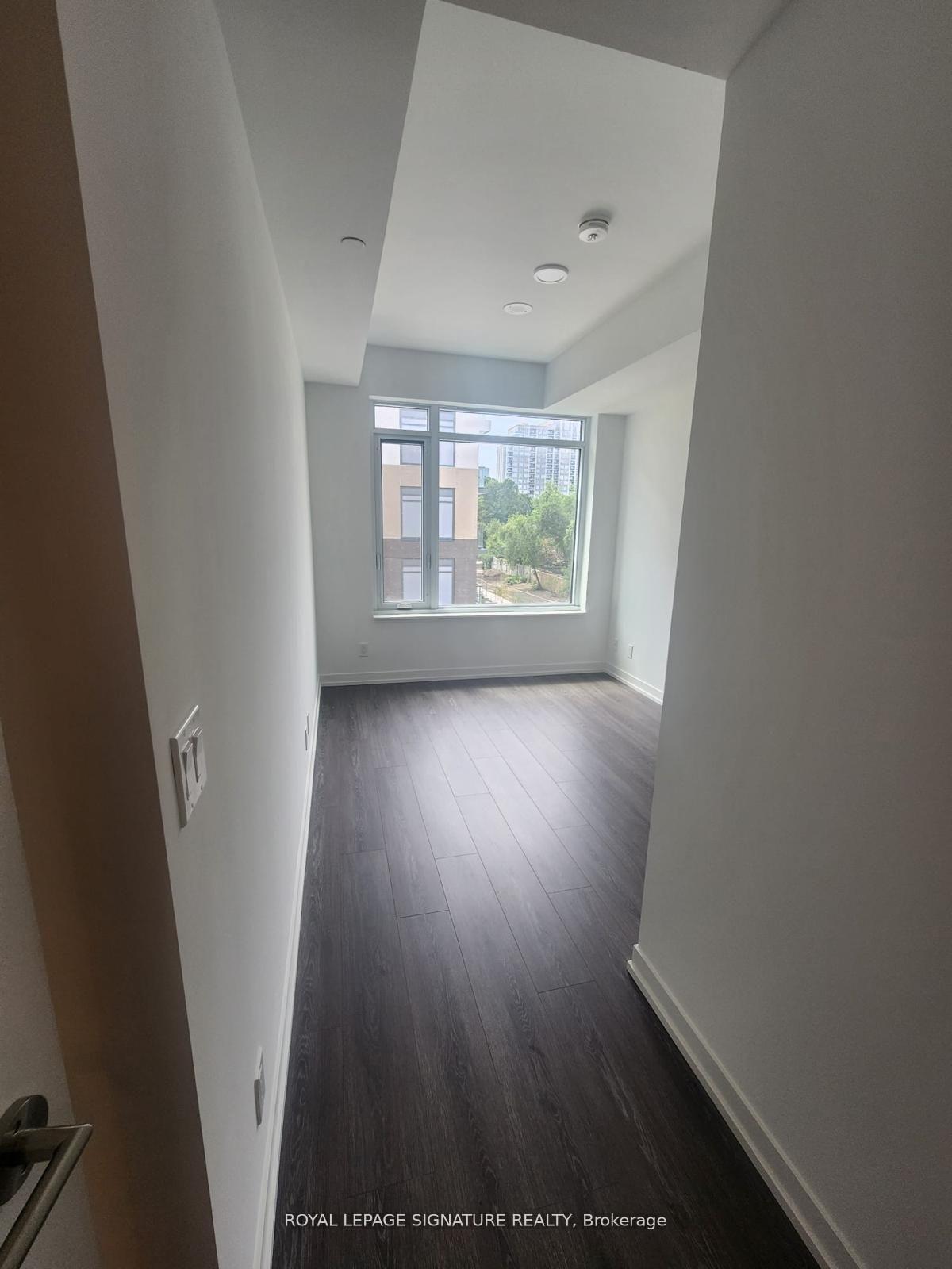Photo 3 of Unit 312, 8 Beverley Glen Boulevard, Vaughan, Beverley Glen — HOMEH