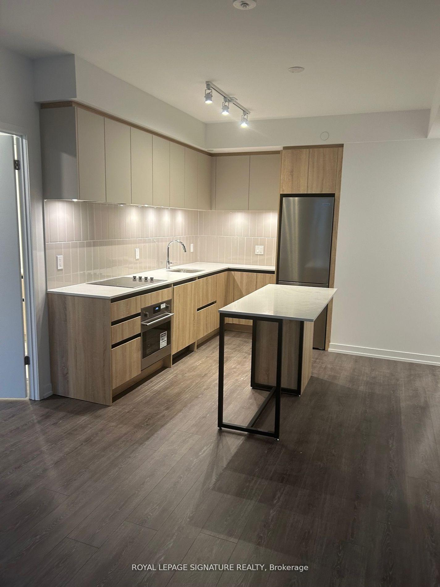 Photo 6 of Unit 312, 8 Beverley Glen Boulevard, Vaughan, Beverley Glen — HOMEH