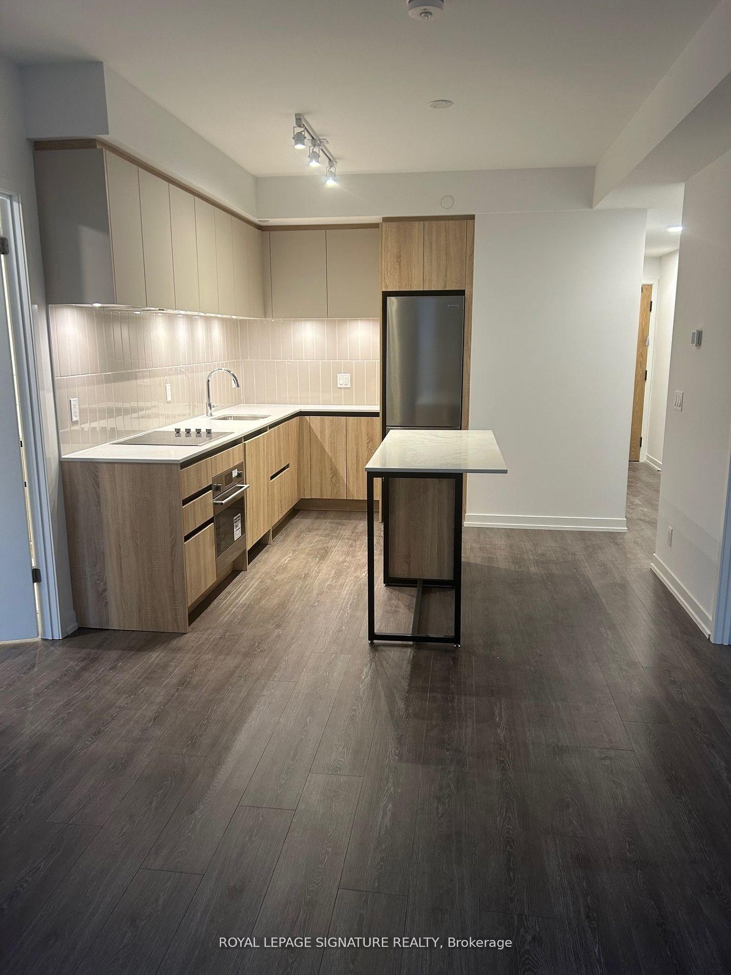 Photo 7 of Unit 312, 8 Beverley Glen Boulevard, Vaughan, Beverley Glen — HOMEH