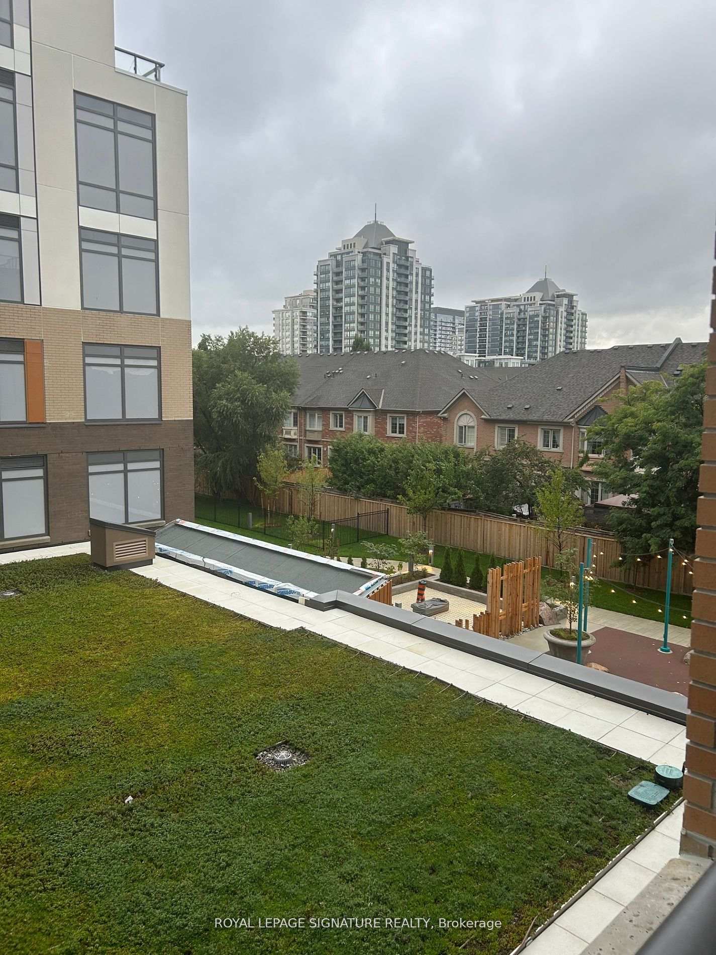 Photo 30 of Unit 312, 8 Beverley Glen Boulevard, Vaughan, Beverley Glen — HOMEH