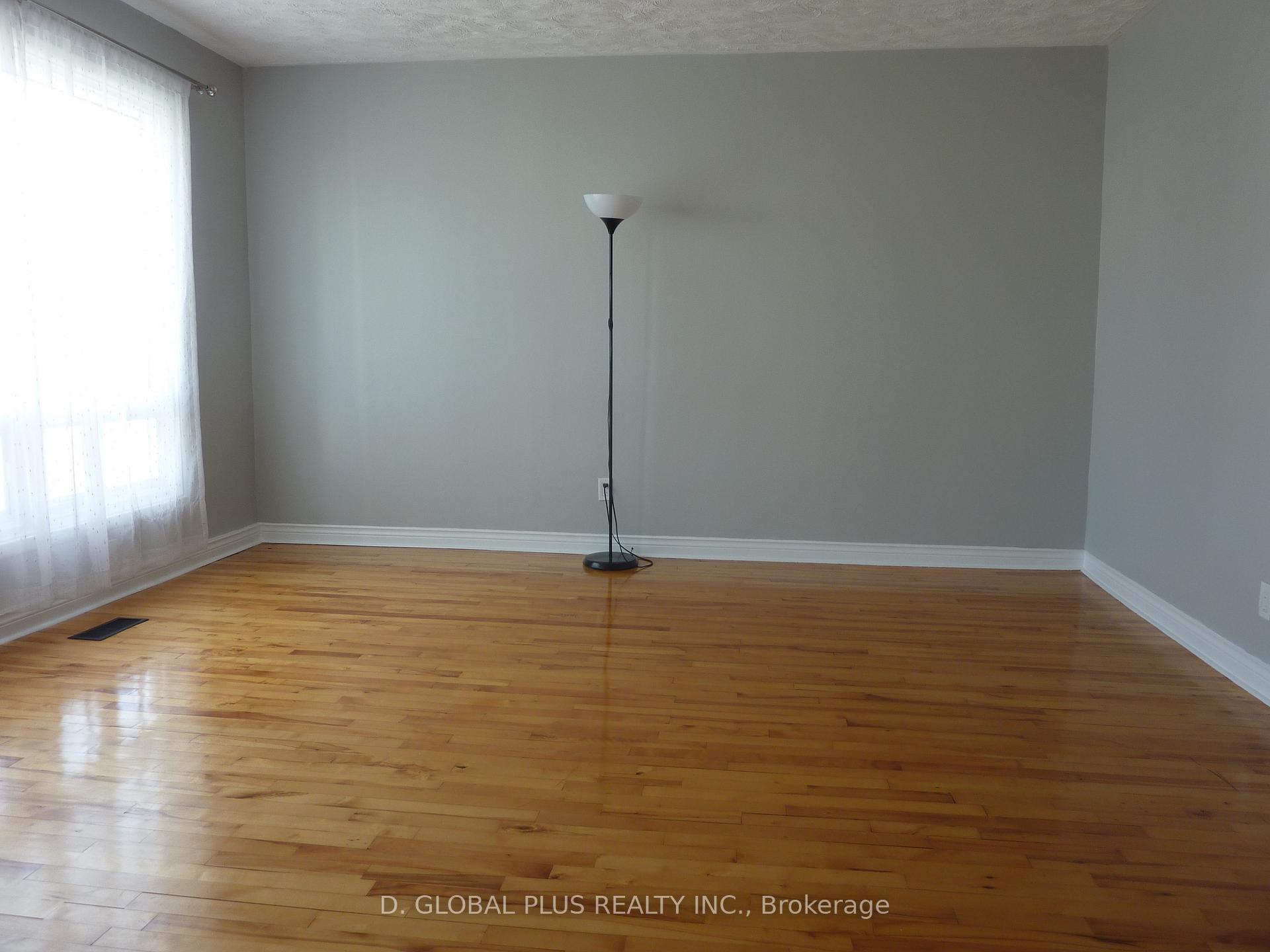 Photo 7 of 1114 Cumberland Street, Cornwall — HOMEH