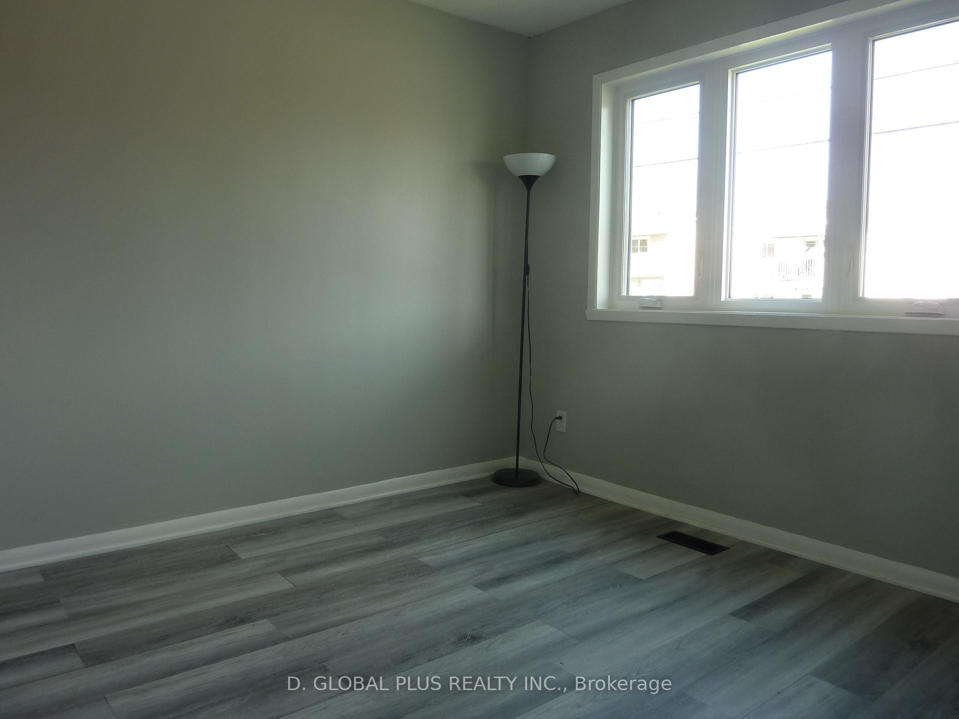 Photo 10 of 1114 Cumberland Street, Cornwall — HOMEH
