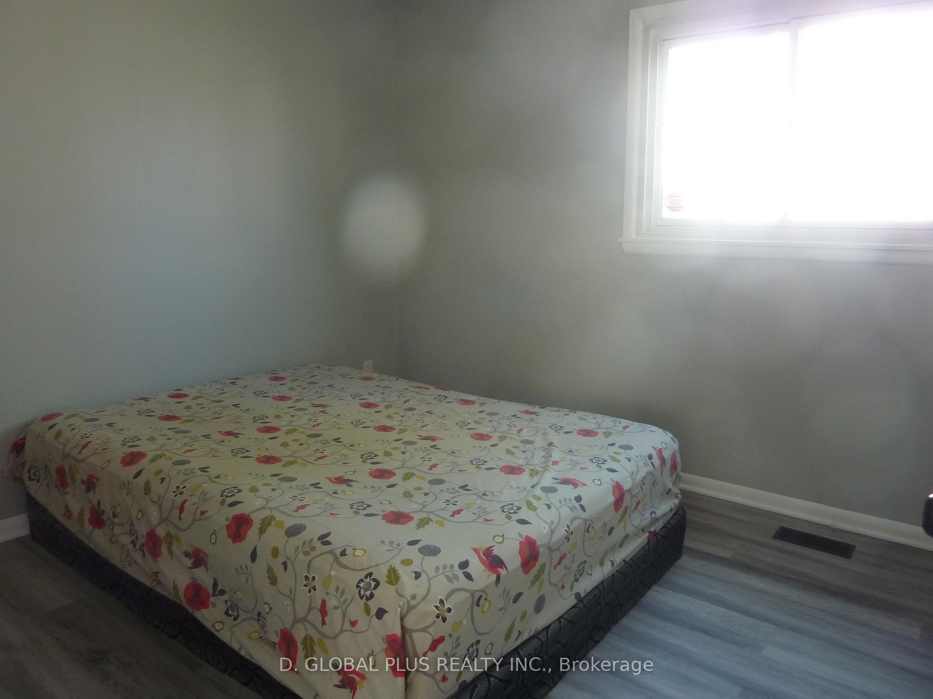 Photo 12 of 1114 Cumberland Street, Cornwall — HOMEH