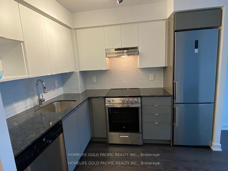 Photo 5 of Unit 725, 120 Varna Drive, Toronto, Englemount-Lawrence — HOMEH
