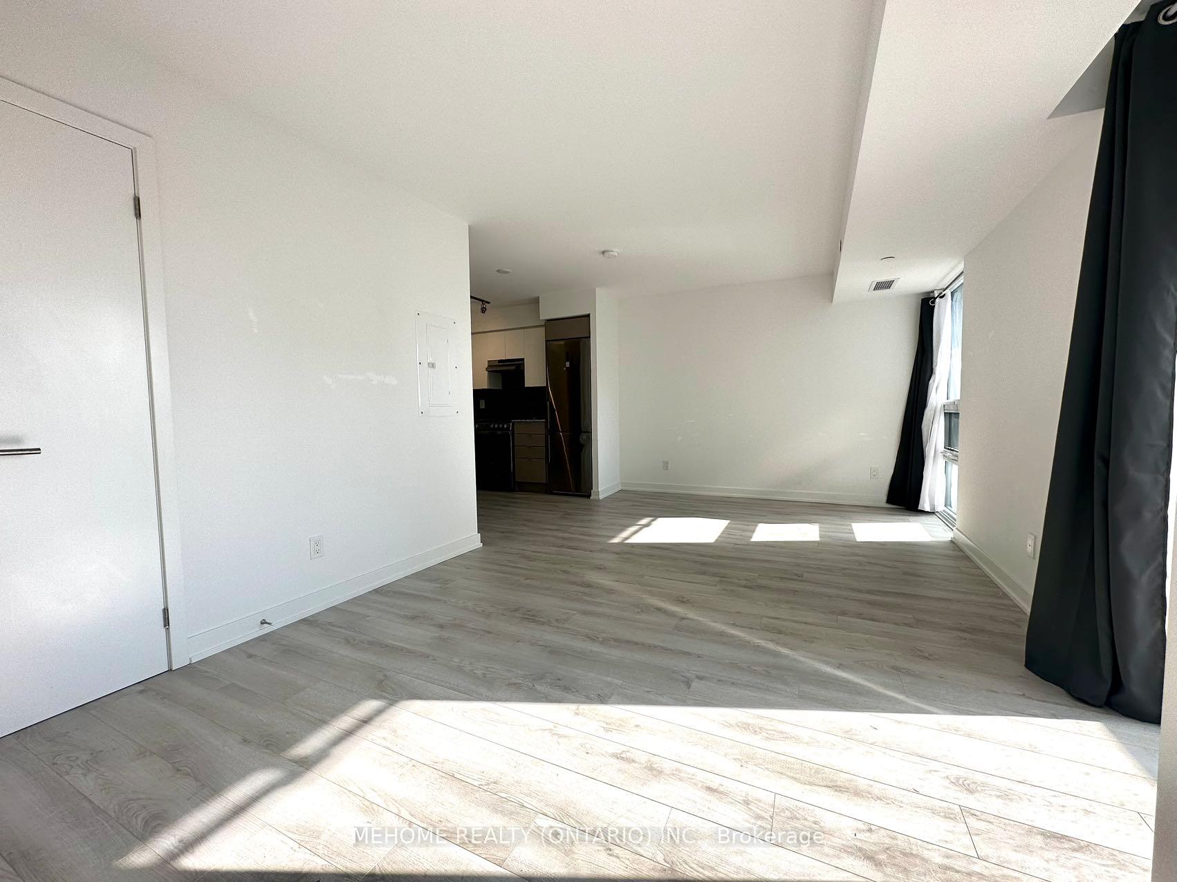 Photo 8 of Unit 626, 120 Varna Drive, Toronto, Englemount-Lawrence — HOMEH