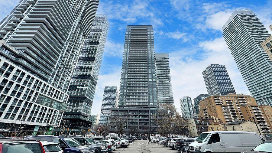 Front of Unit 613, 159 Dundas Street E