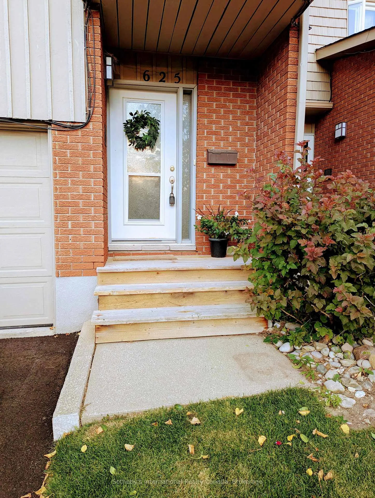 Photo 1 of 625 Tenth Street, Collingwood — HOMEH