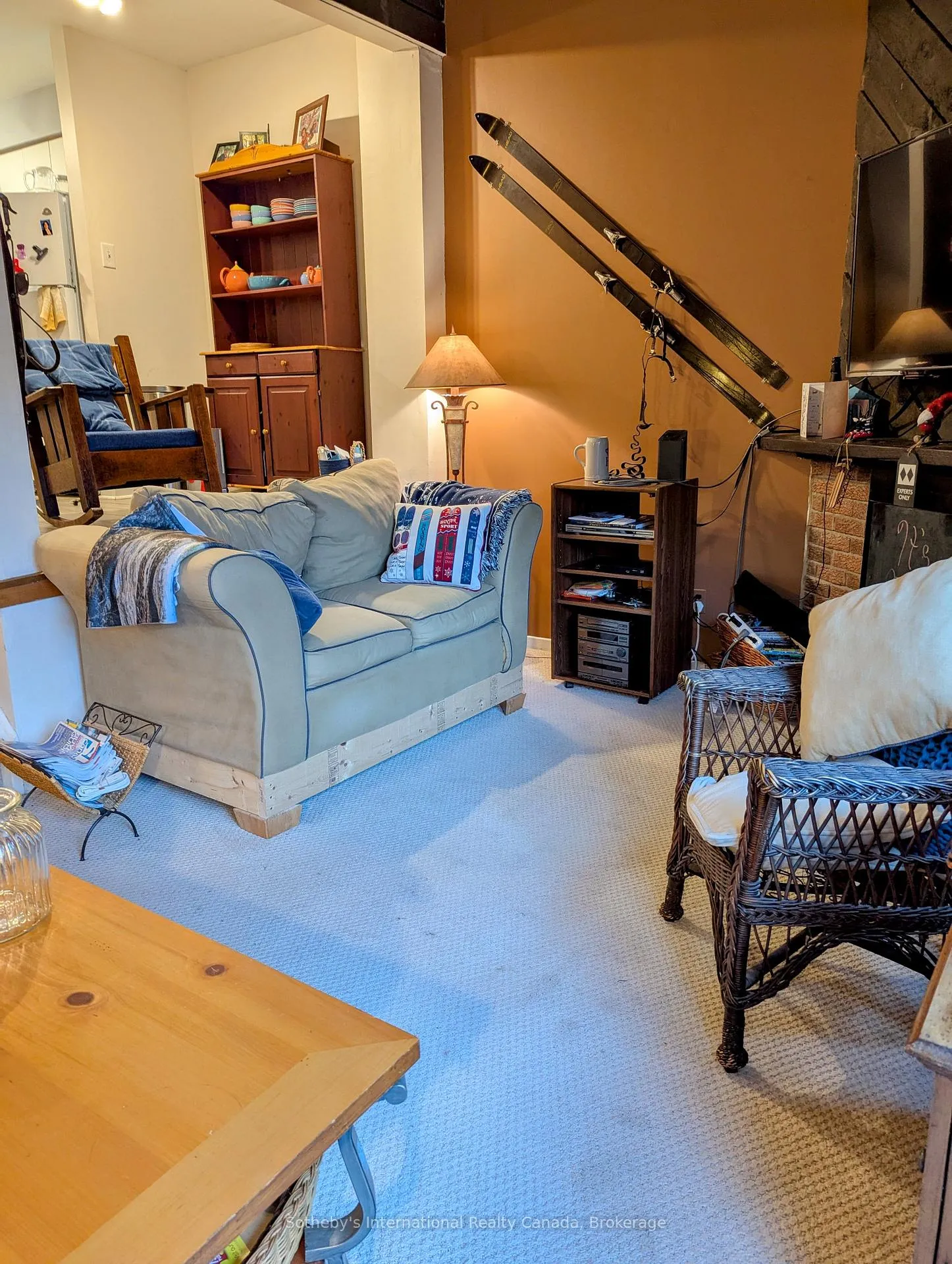 Photo 10 of 625 Tenth Street, Collingwood — HOMEH