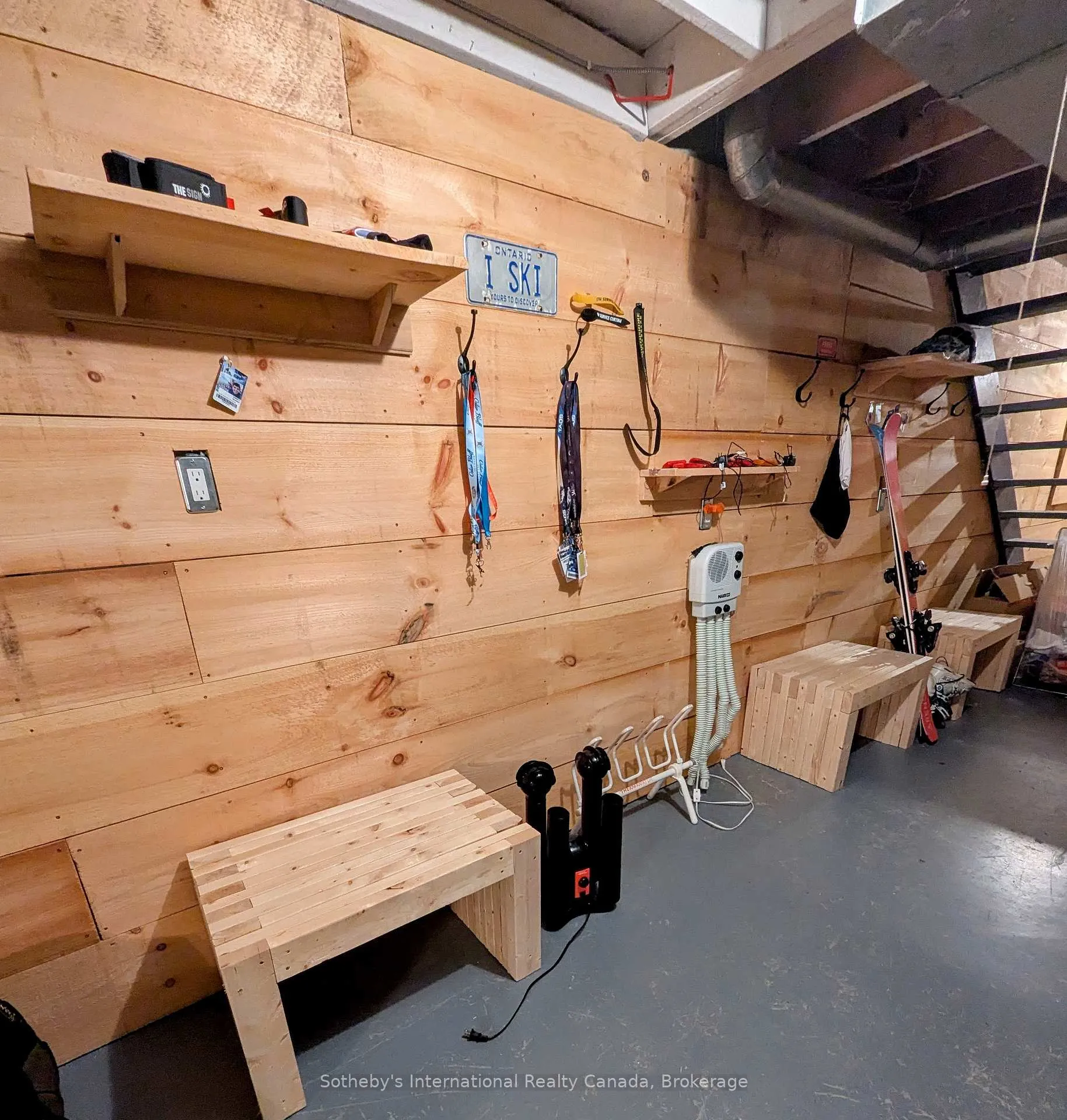 Photo 25 of 625 Tenth Street, Collingwood — HOMEH