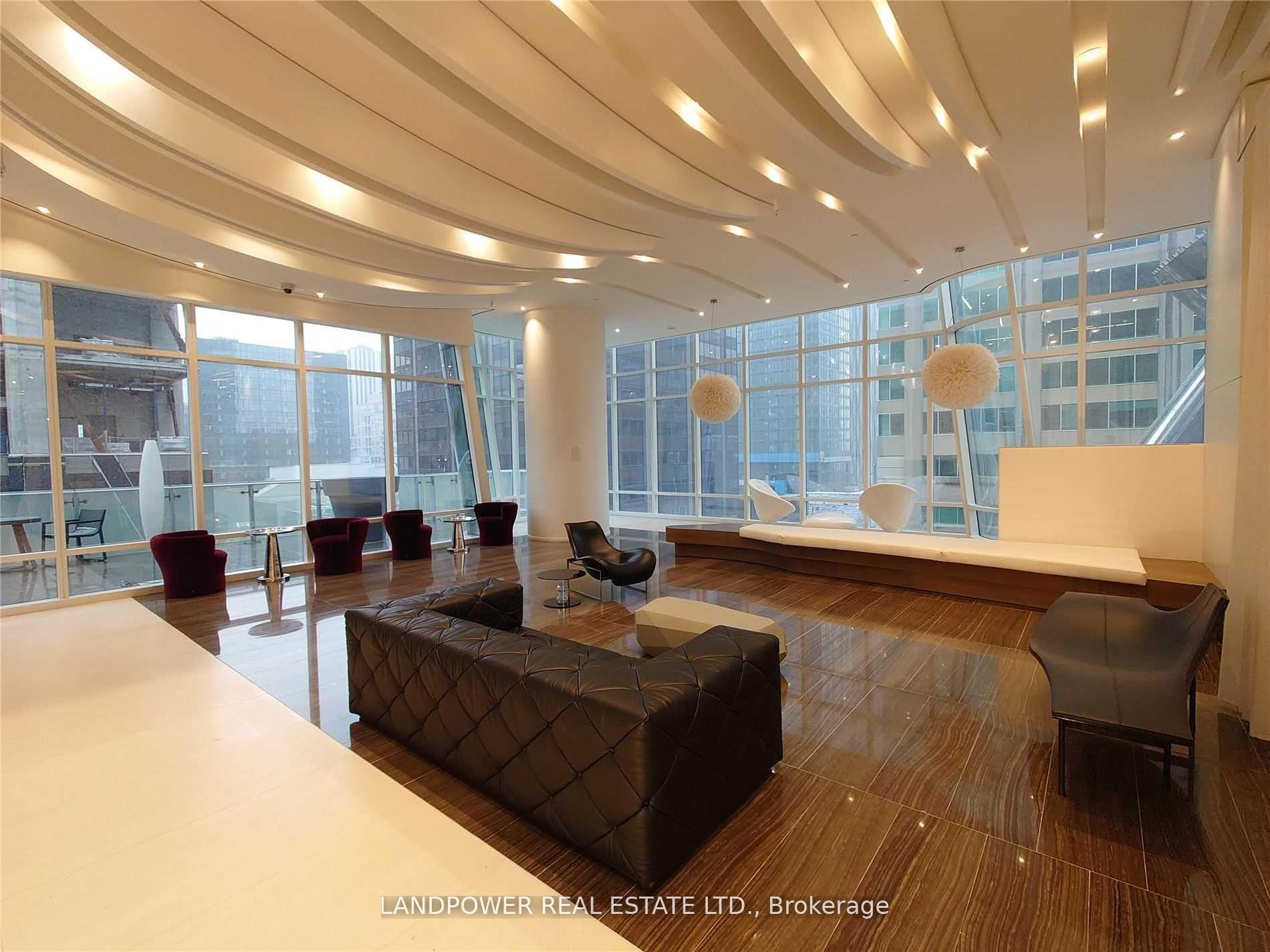 Photo 16 of Unit 6402, 1 Bloor Street E, Toronto, Church-Yonge Corridor — HOMEH