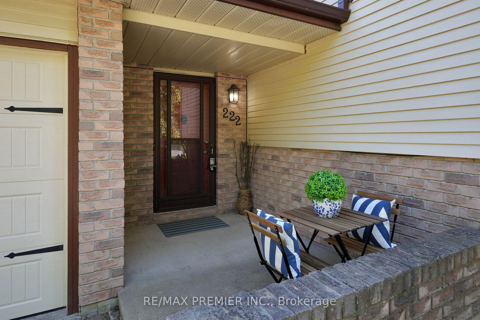 Photo 3 of 222 Spencer Avenue, Essa, Thornton — HOMEH