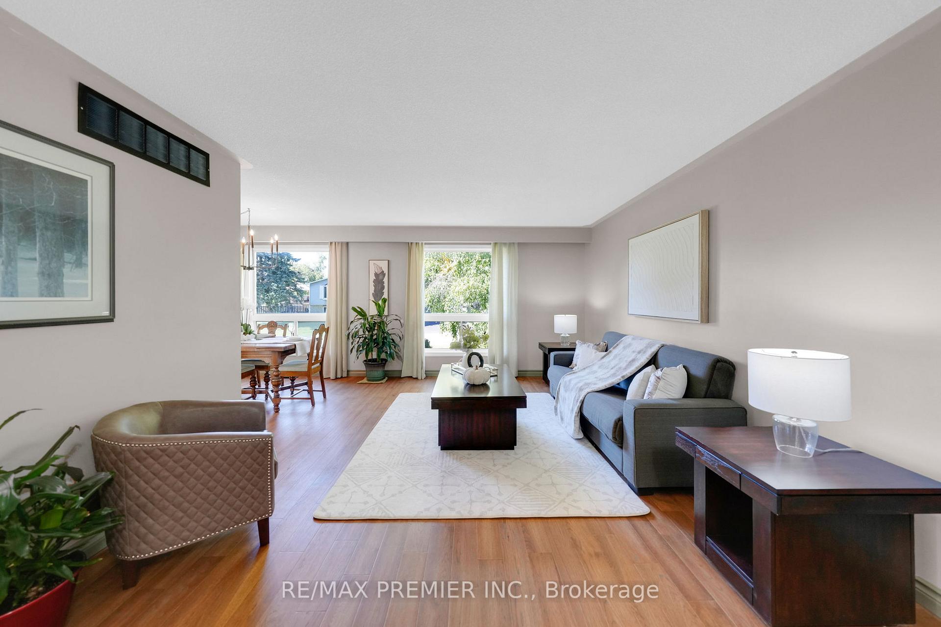 Photo 7 of 222 Spencer Avenue, Essa, Thornton — HOMEH