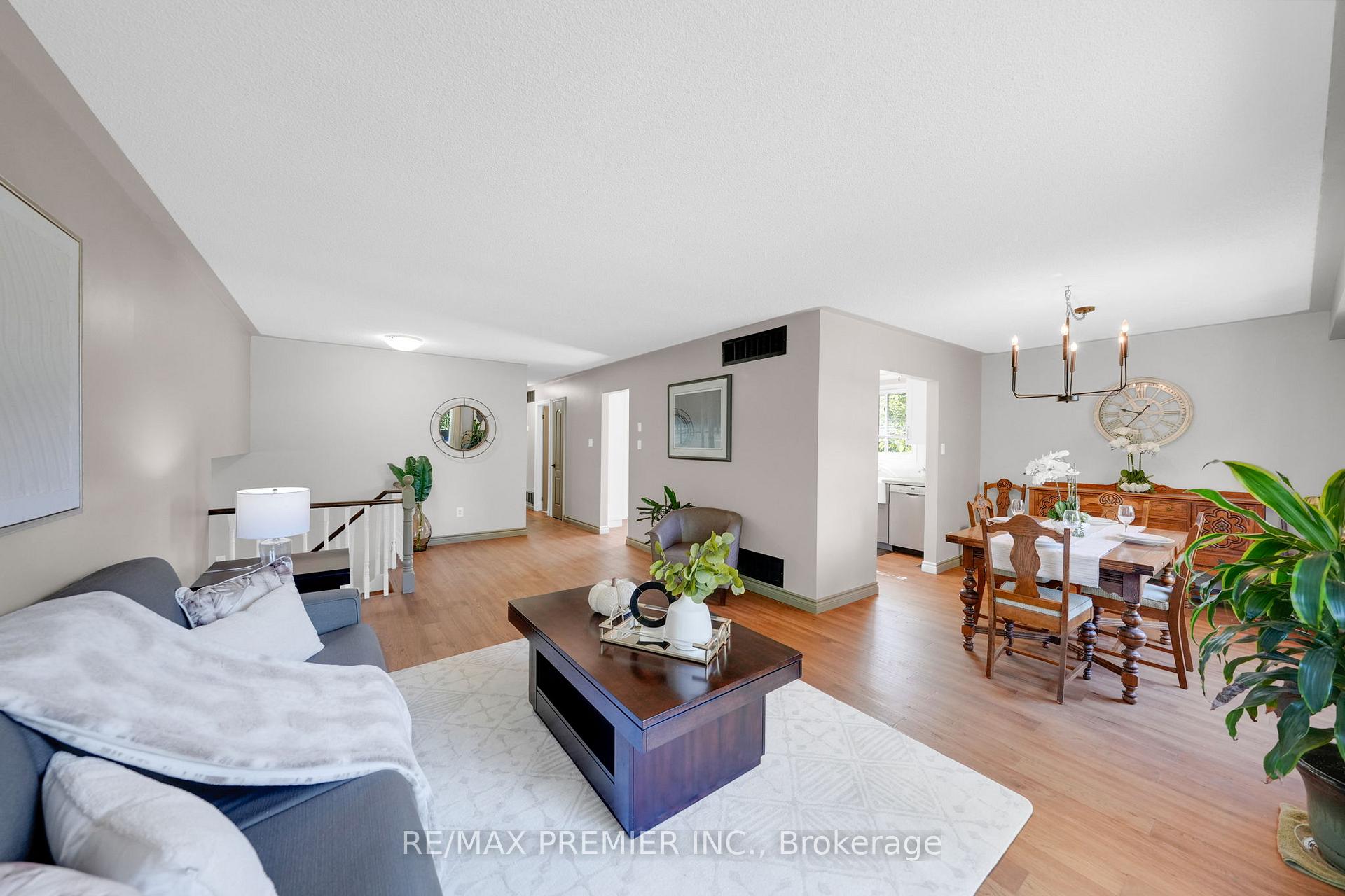 Photo 10 of 222 Spencer Avenue, Essa, Thornton — HOMEH