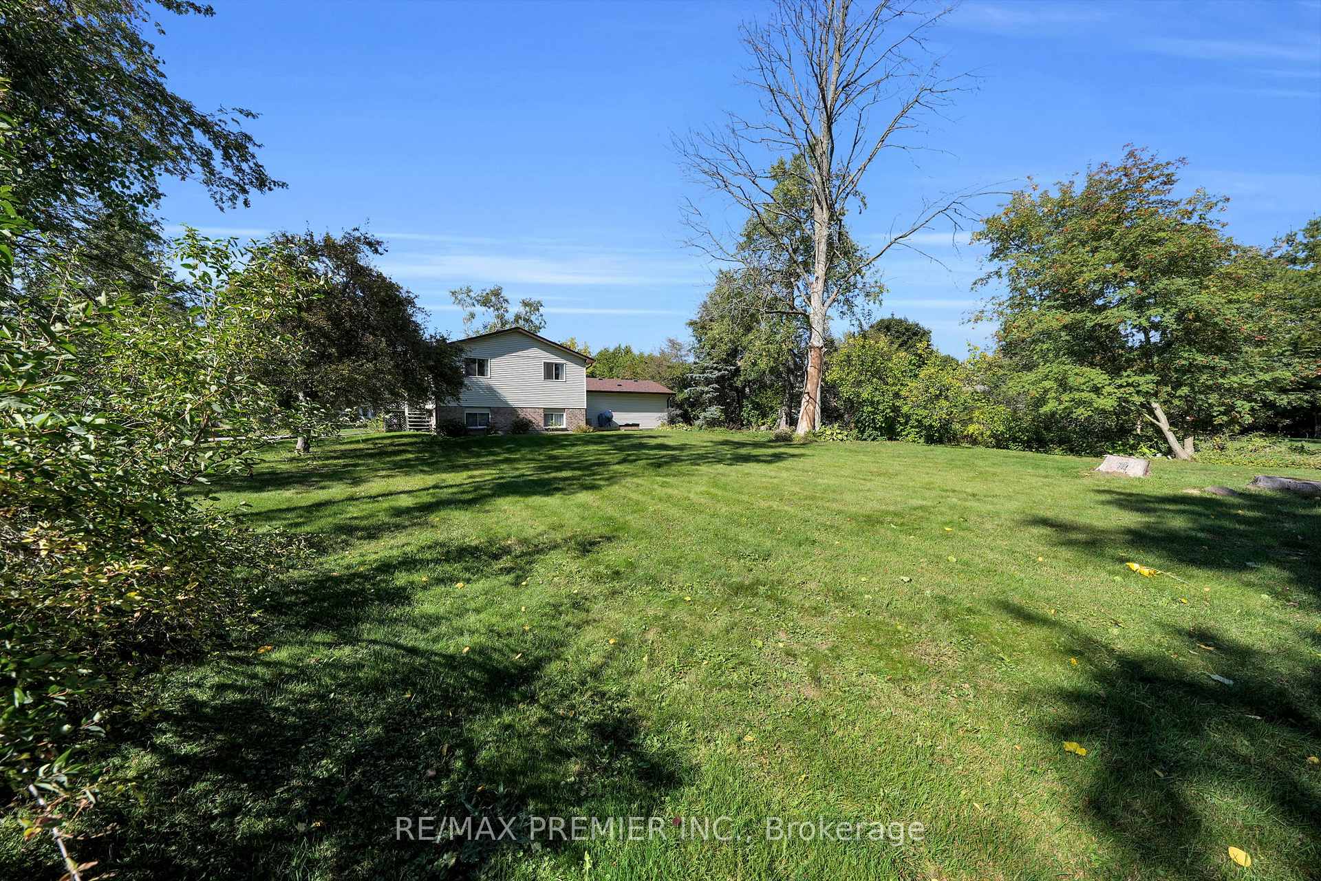 Photo 44 of 222 Spencer Avenue, Essa, Thornton — HOMEH