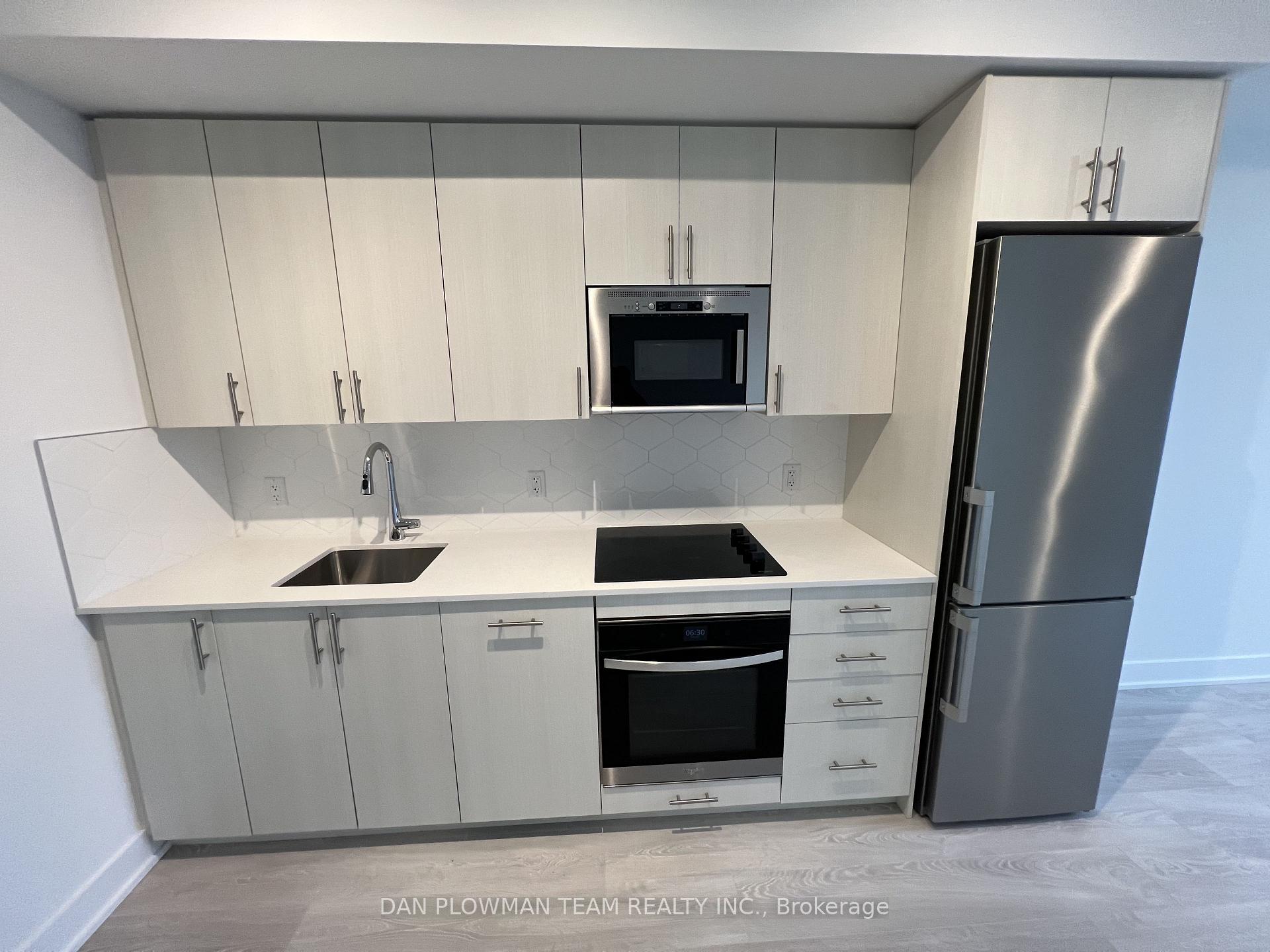 Photo 2 of Unit PH09, 2545 Simcoe Street N, Oshawa, Windfields — HOMEH