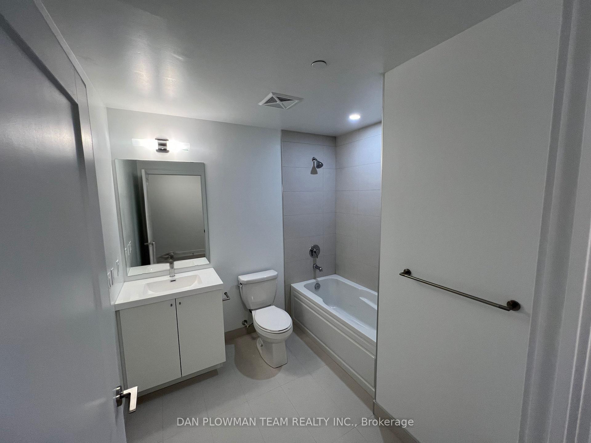 Photo 5 of Unit PH09, 2545 Simcoe Street N, Oshawa, Windfields — HOMEH