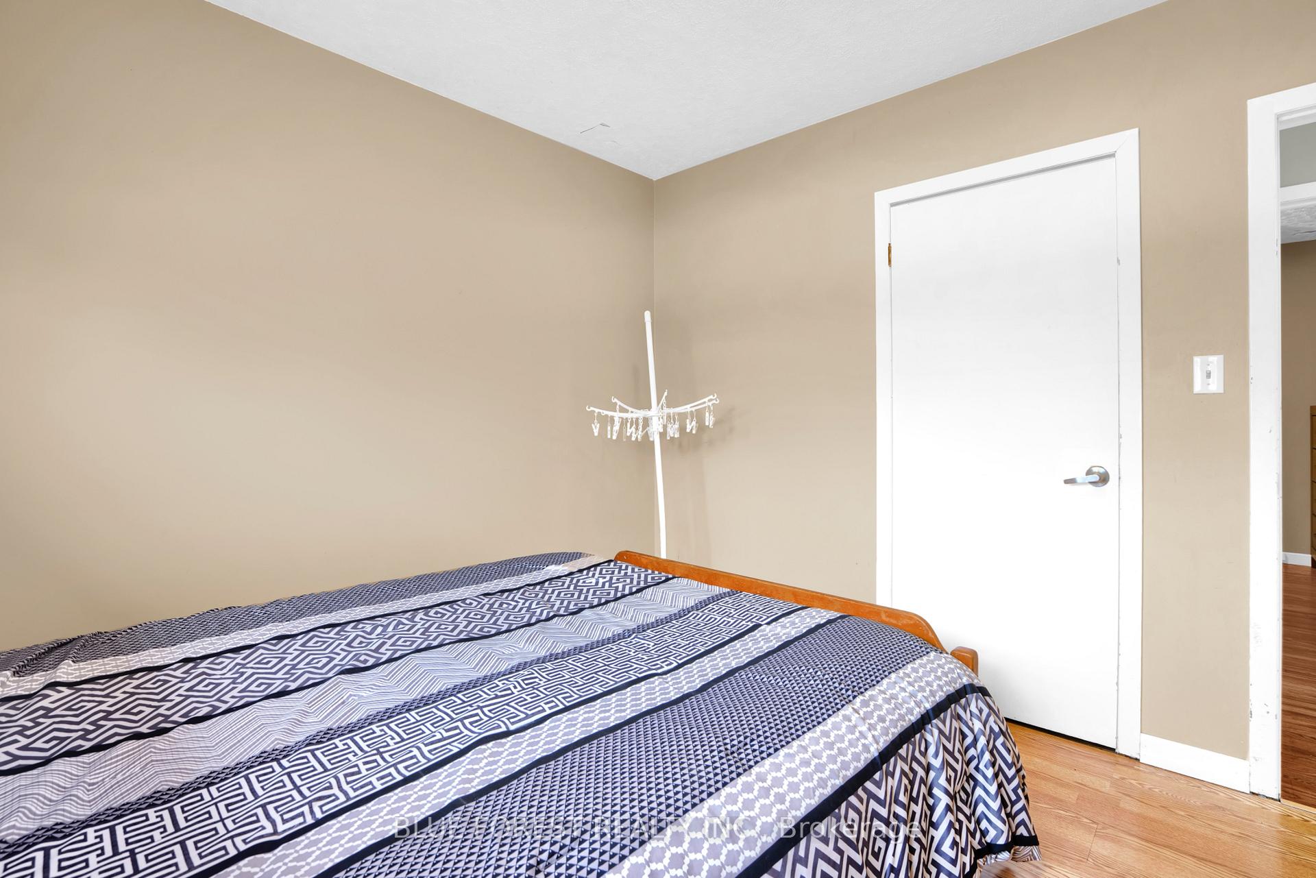 Photo 16 of 102 Semenyn Avenue, Chatham-Kent, Chatham — HOMEH