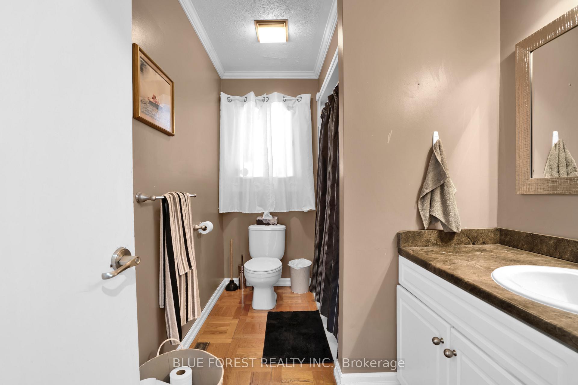 Photo 18 of 102 Semenyn Avenue, Chatham-Kent, Chatham — HOMEH