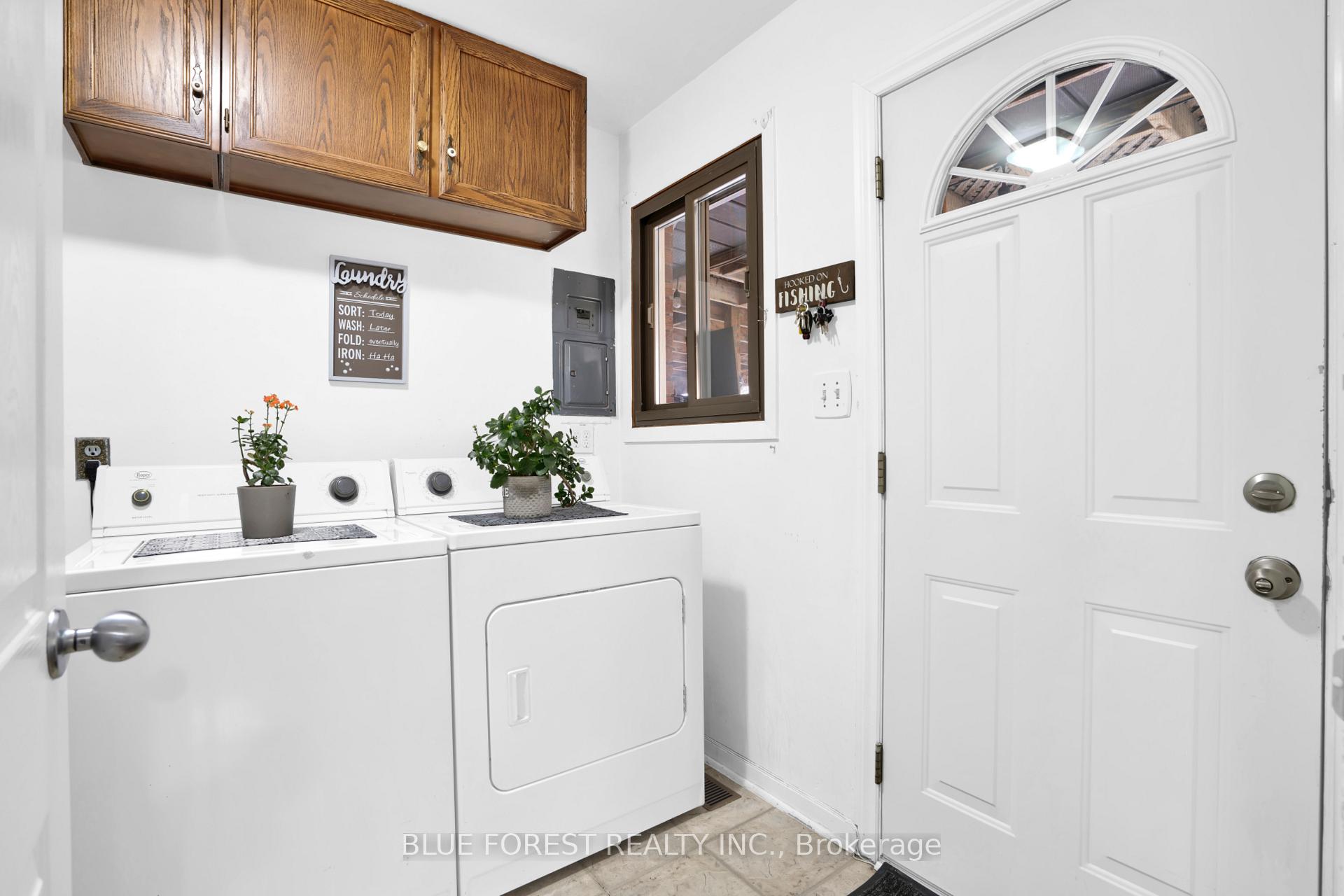 Photo 19 of 102 Semenyn Avenue, Chatham-Kent, Chatham — HOMEH