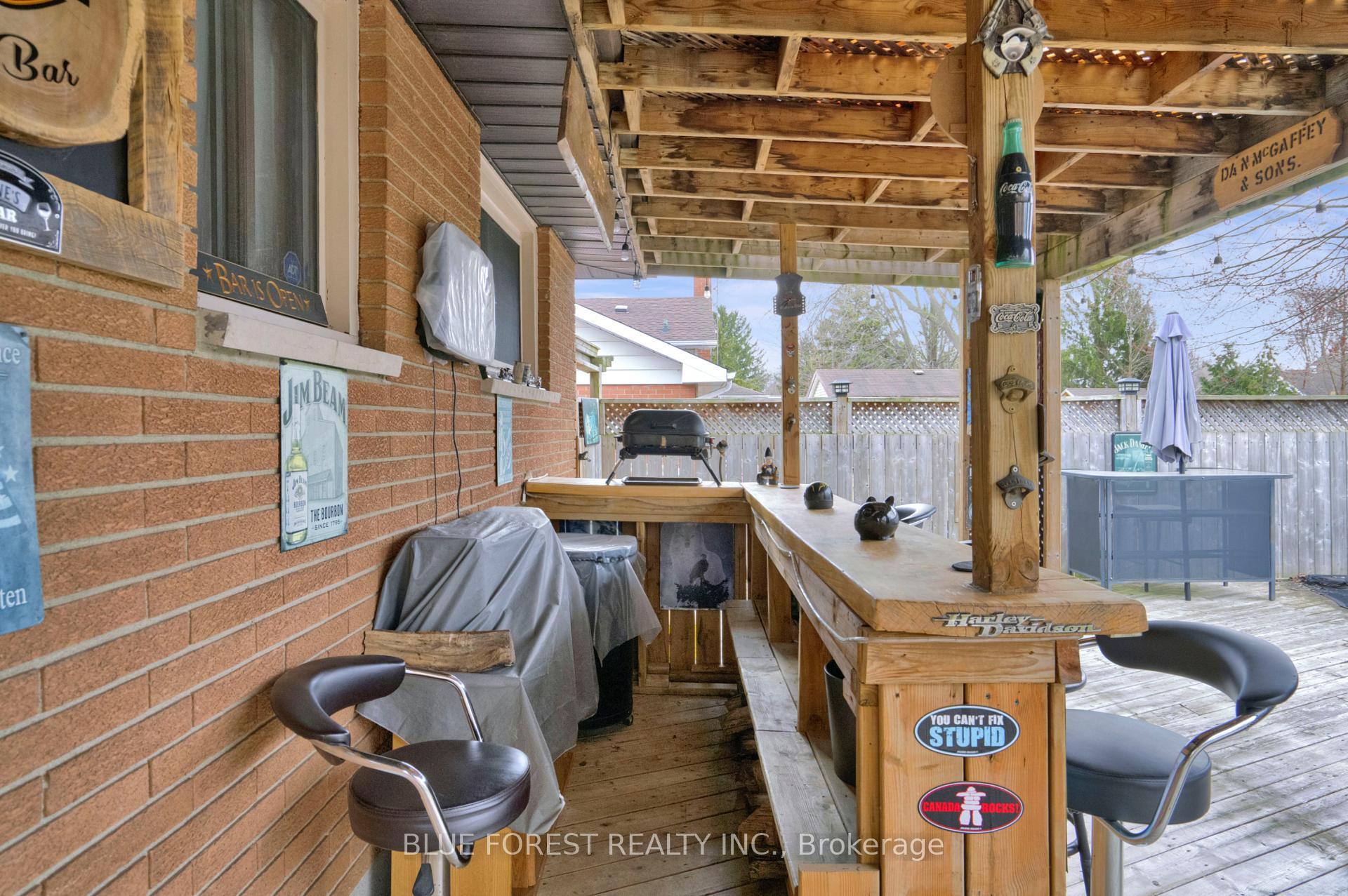 Photo 21 of 102 Semenyn Avenue, Chatham-Kent, Chatham — HOMEH