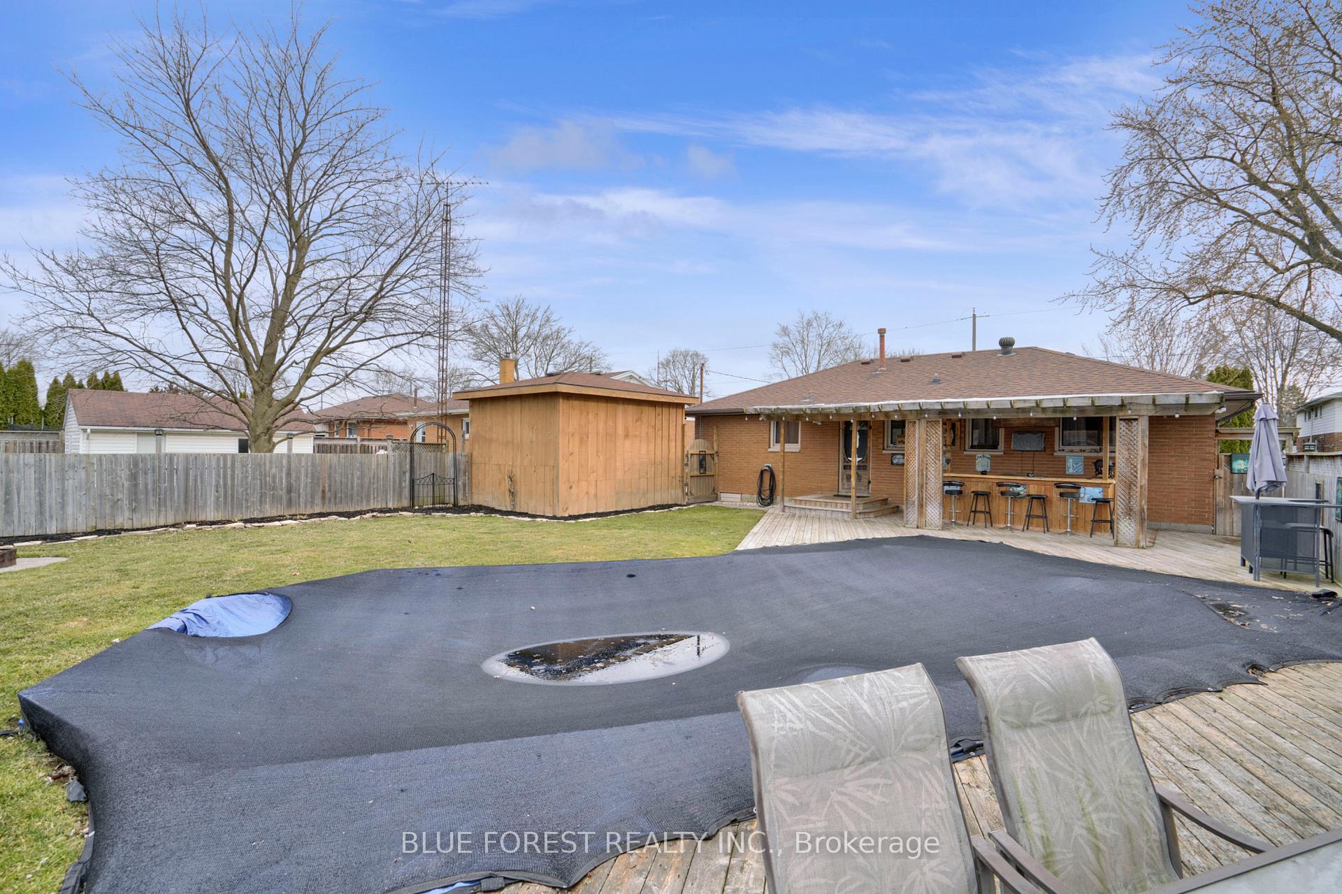 Photo 25 of 102 Semenyn Avenue, Chatham-Kent, Chatham — HOMEH