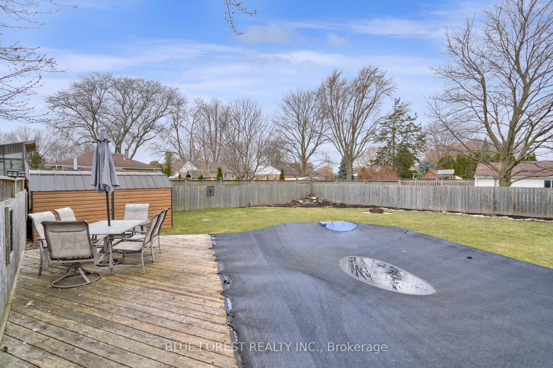Photo 26 of 102 Semenyn Avenue, Chatham-Kent, Chatham — HOMEH