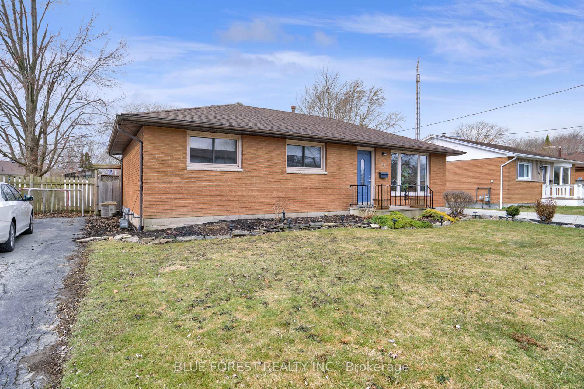 Photo 30 of 102 Semenyn Avenue, Chatham-Kent, Chatham — HOMEH