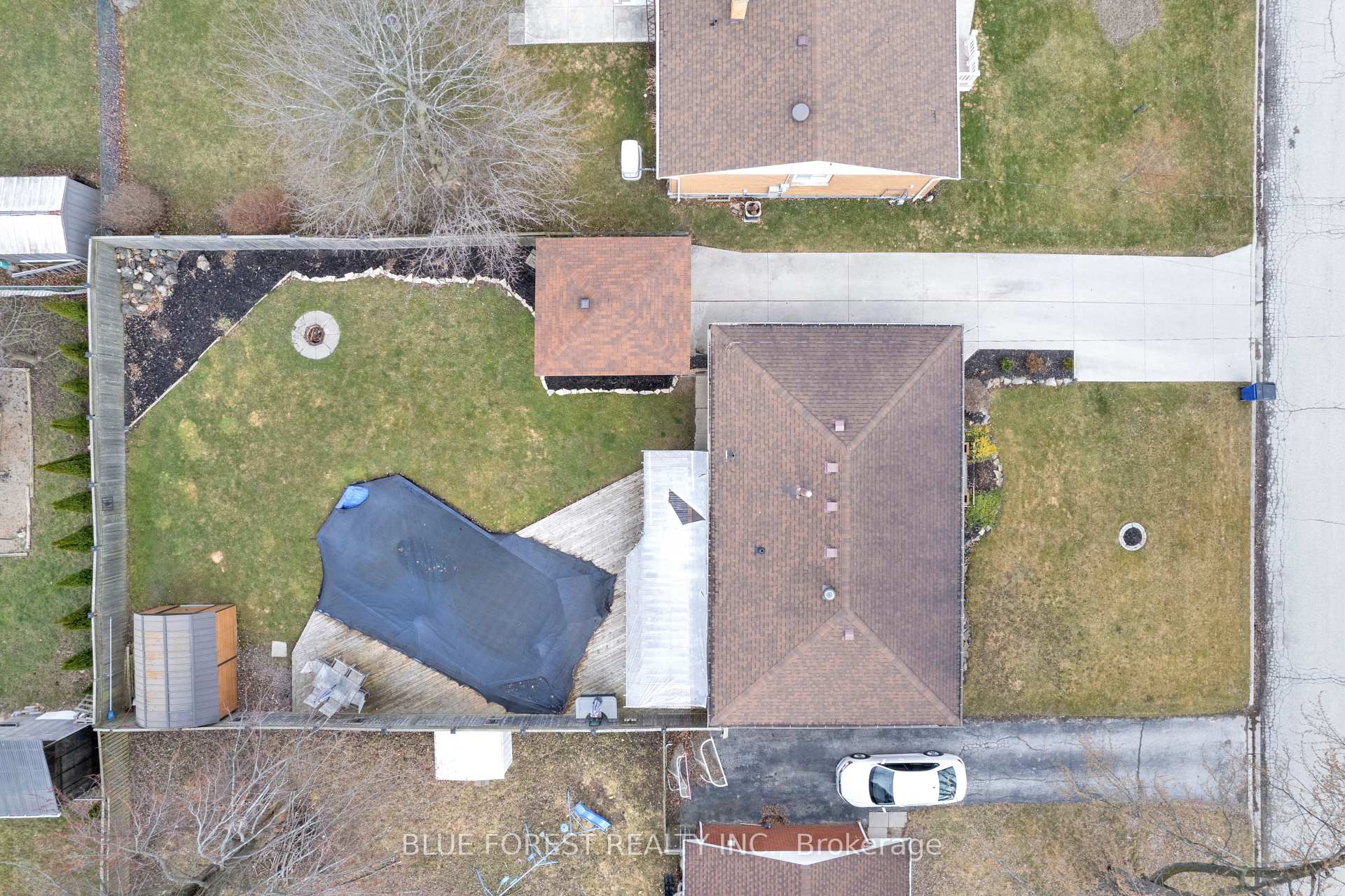 Photo 34 of 102 Semenyn Avenue, Chatham-Kent, Chatham — HOMEH