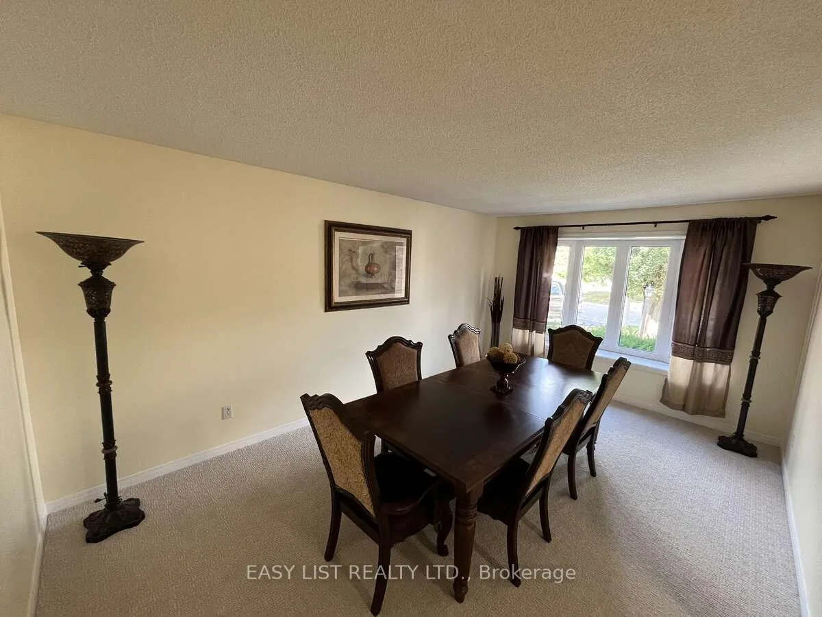Photo 6 of 102 Burwell Crescent, Markham, Raymerville — HOMEH