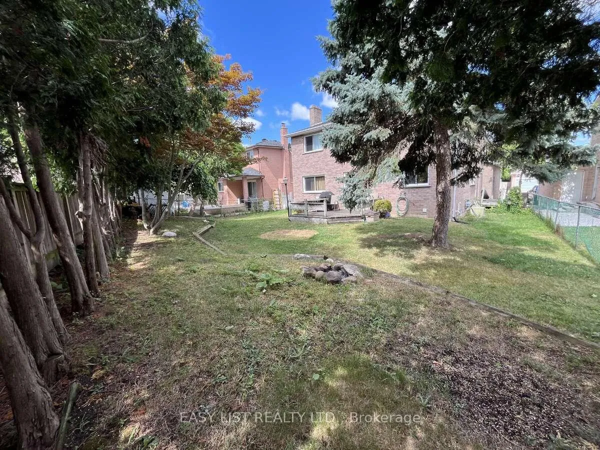 Photo 30 of 102 Burwell Crescent, Markham, Raymerville — HOMEH
