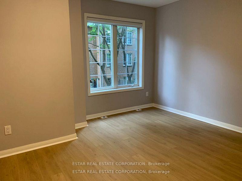 Photo 16 of Unit 12, 23 St Moritz Way, Markham, Unionville — HOMEH
