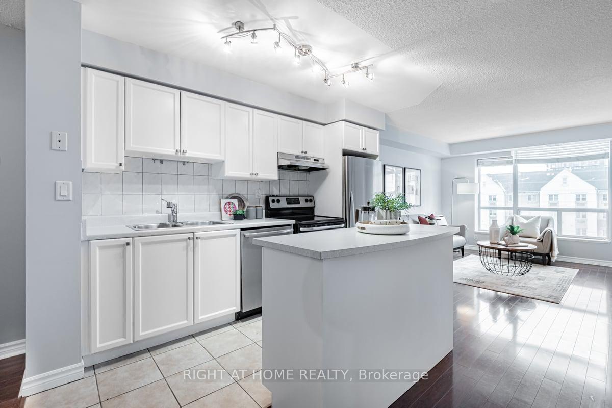 Photo 9 of Unit 606, 745 New Westminster Drive, Vaughan, Brownridge — HOMEH