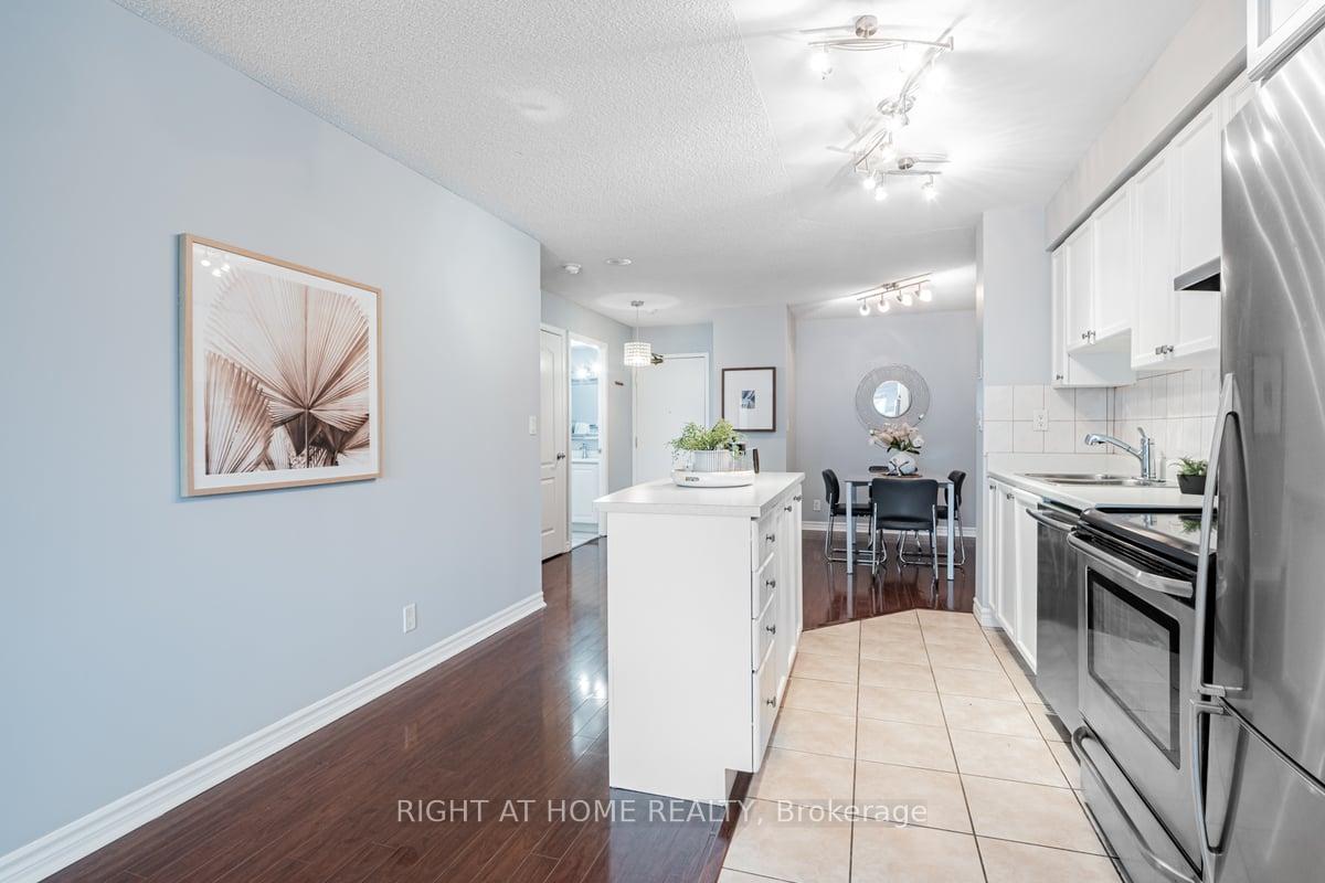 Photo 13 of Unit 606, 745 New Westminster Drive, Vaughan, Brownridge — HOMEH