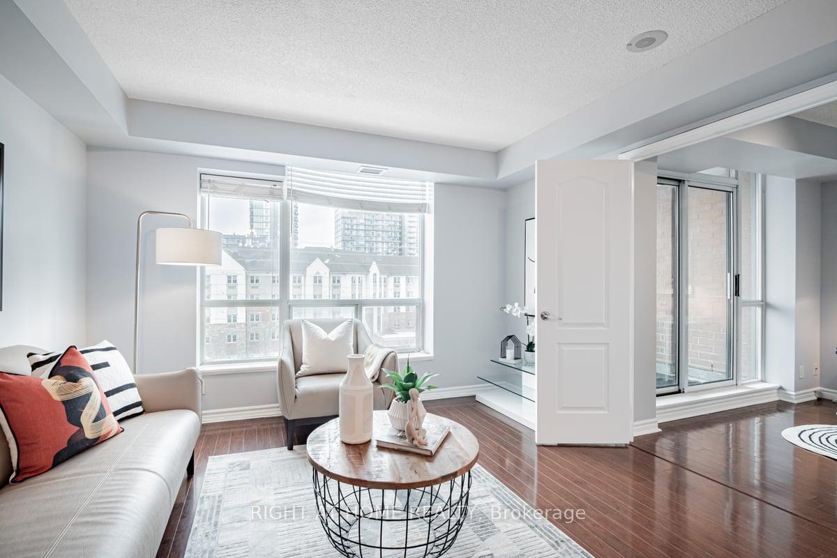 Photo 14 of Unit 606, 745 New Westminster Drive, Vaughan, Brownridge — HOMEH