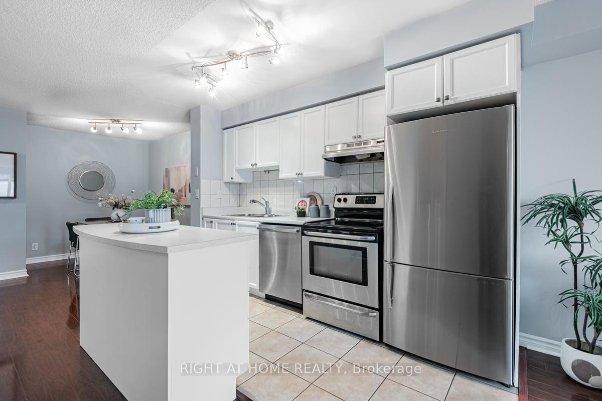 Photo 23 of Unit 606, 745 New Westminster Drive, Vaughan, Brownridge — HOMEH