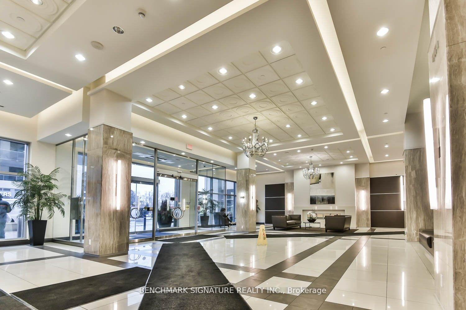 Photo 4 of Unit 2431, 7161 Yonge Street, Markham, Grandview — HOMEH