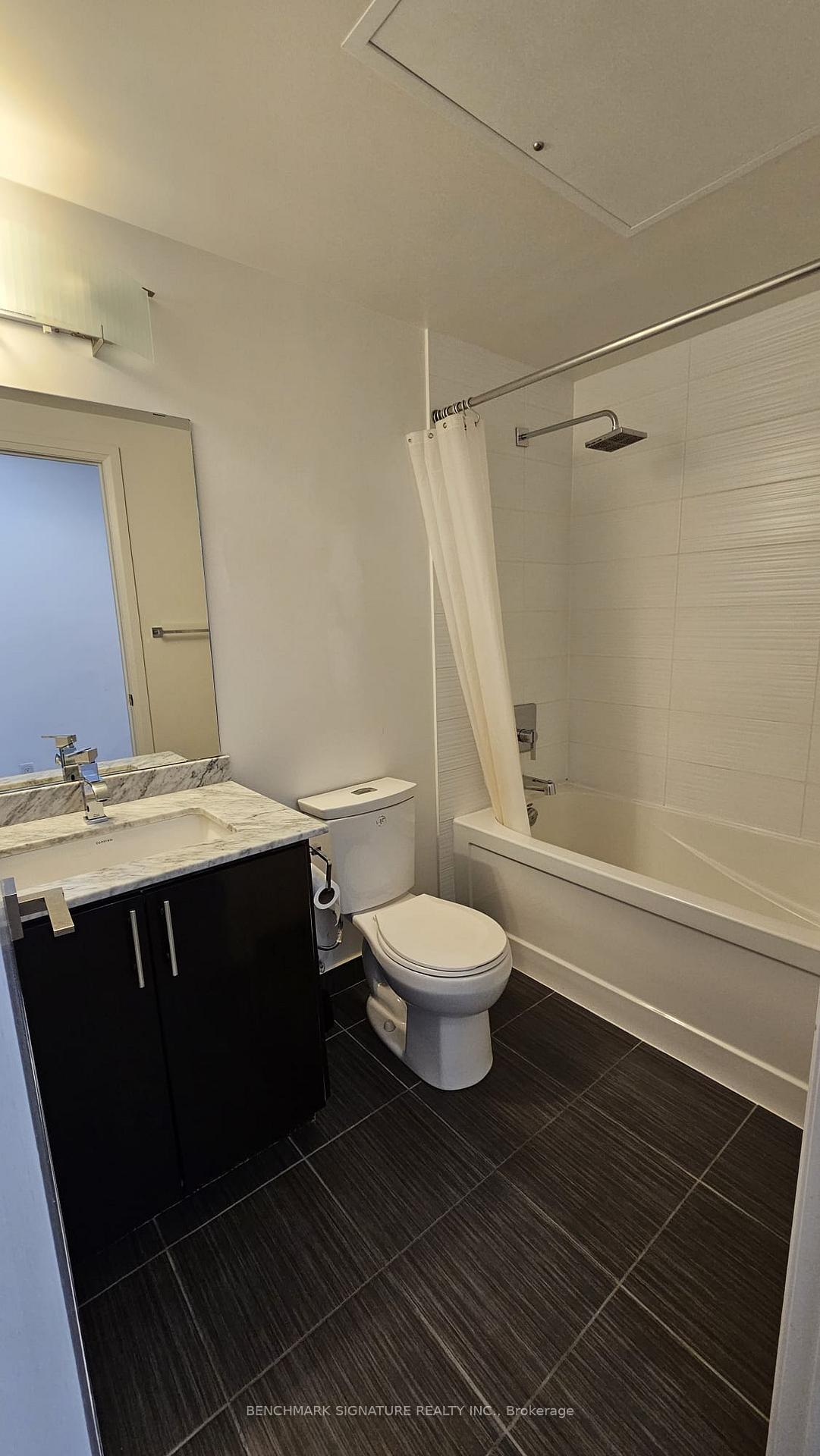 Photo 11 of Unit 2431, 7161 Yonge Street, Markham, Grandview — HOMEH