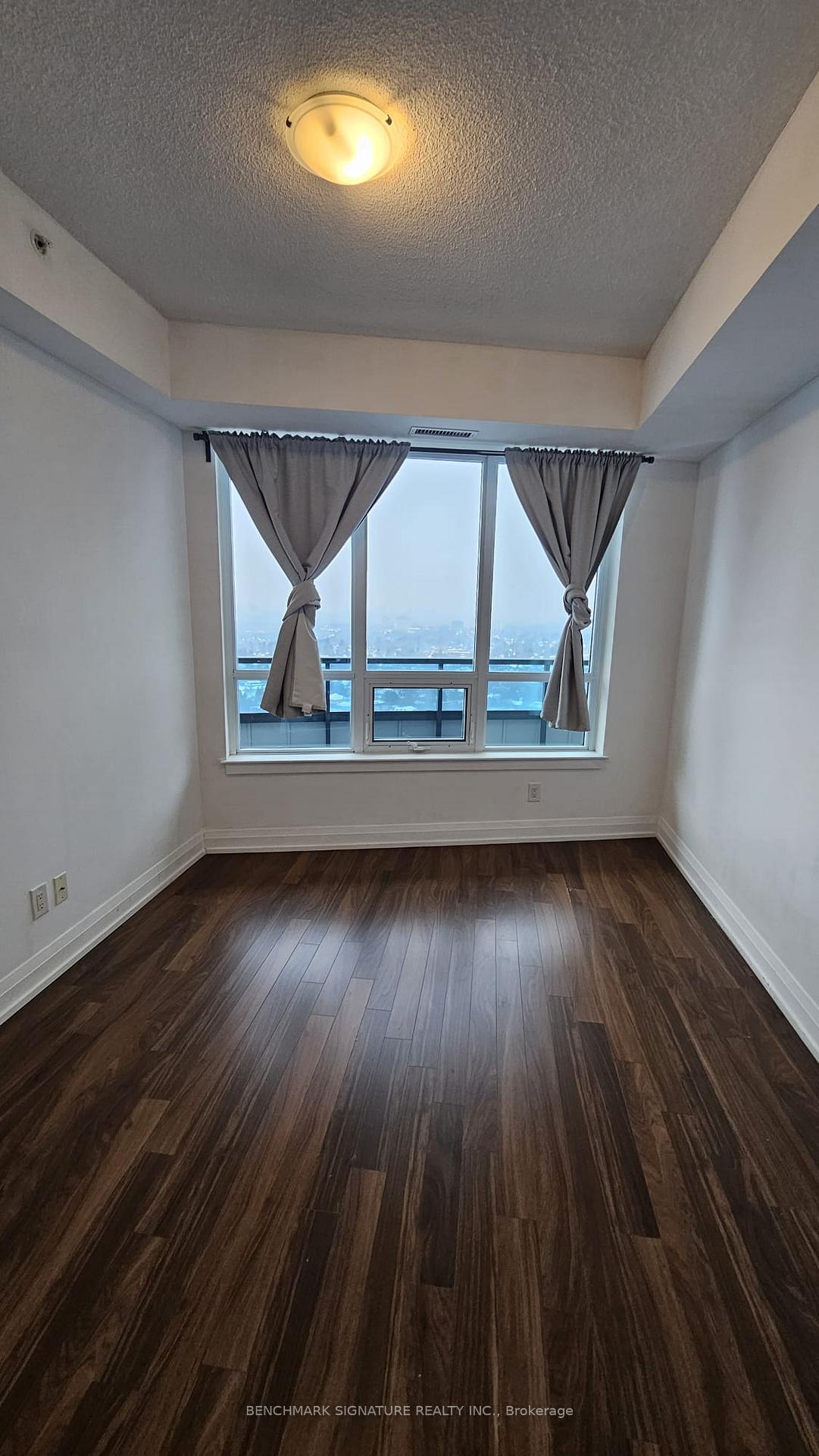 Photo 21 of Unit 2431, 7161 Yonge Street, Markham, Grandview — HOMEH