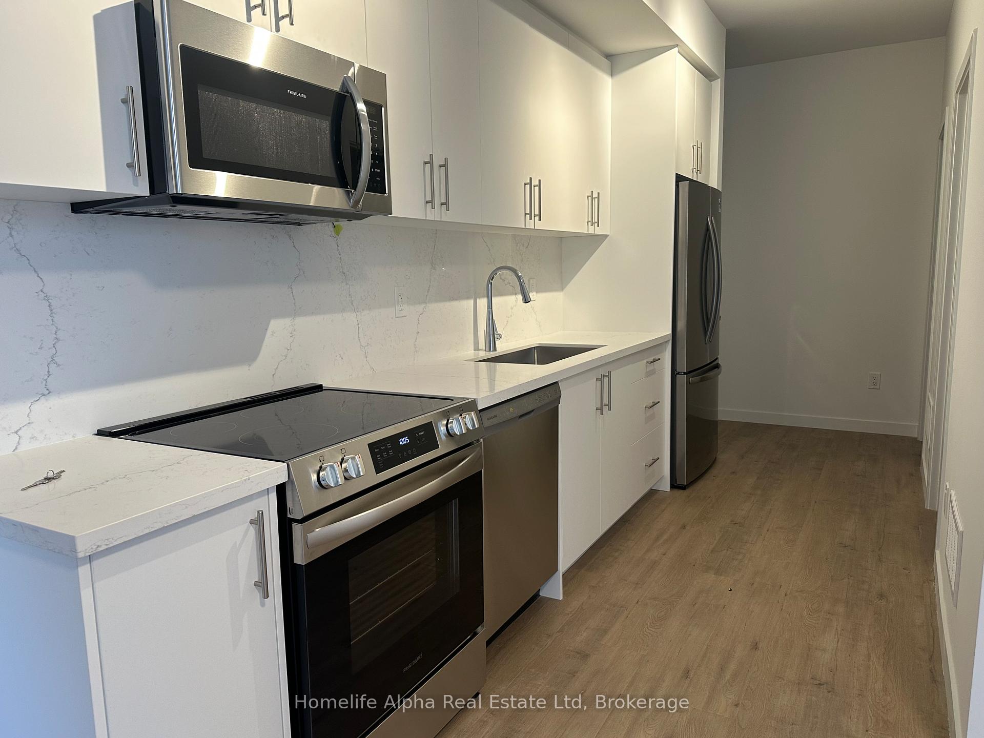 Photo 1 of Unit 5, 113 Marydale Avenue, Markham, Middlefield — HOMEH