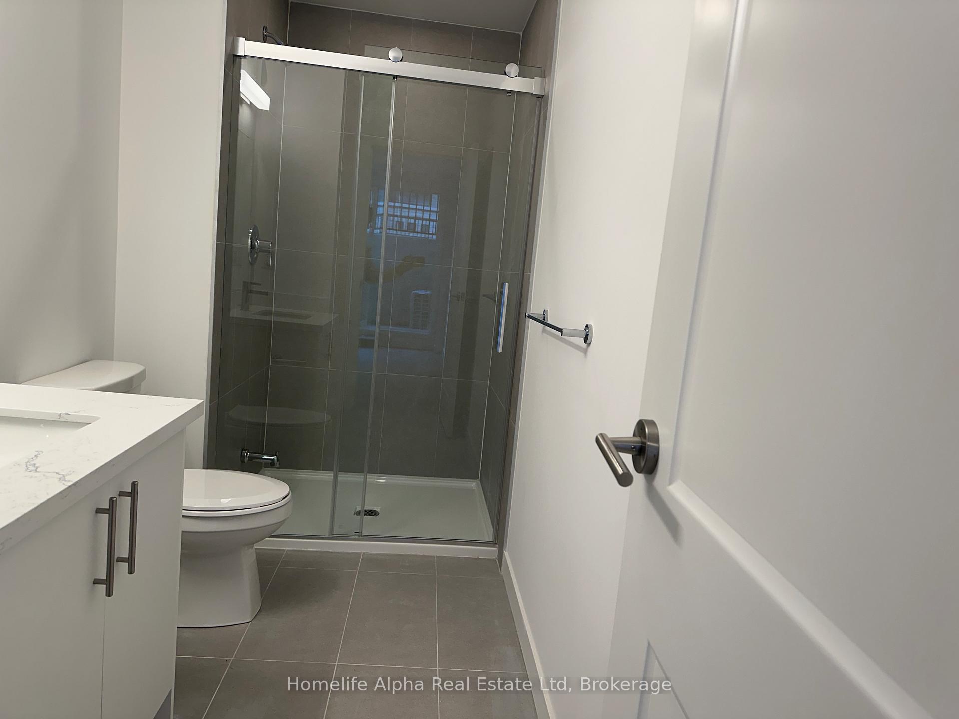 Photo 7 of Unit 5, 113 Marydale Avenue, Markham, Middlefield — HOMEH